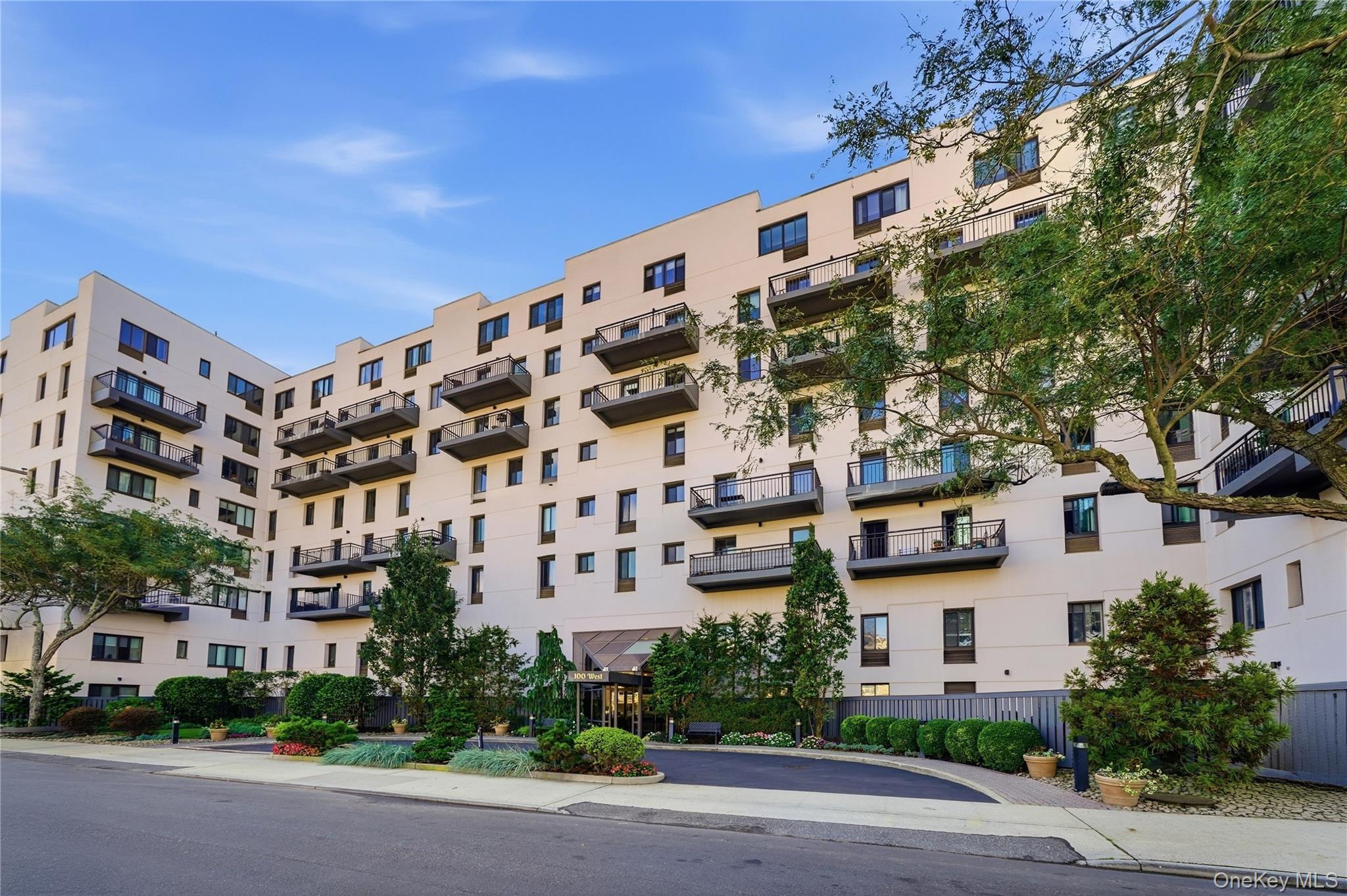 100 W Broadway Ave, Unit #6Q photo 3
