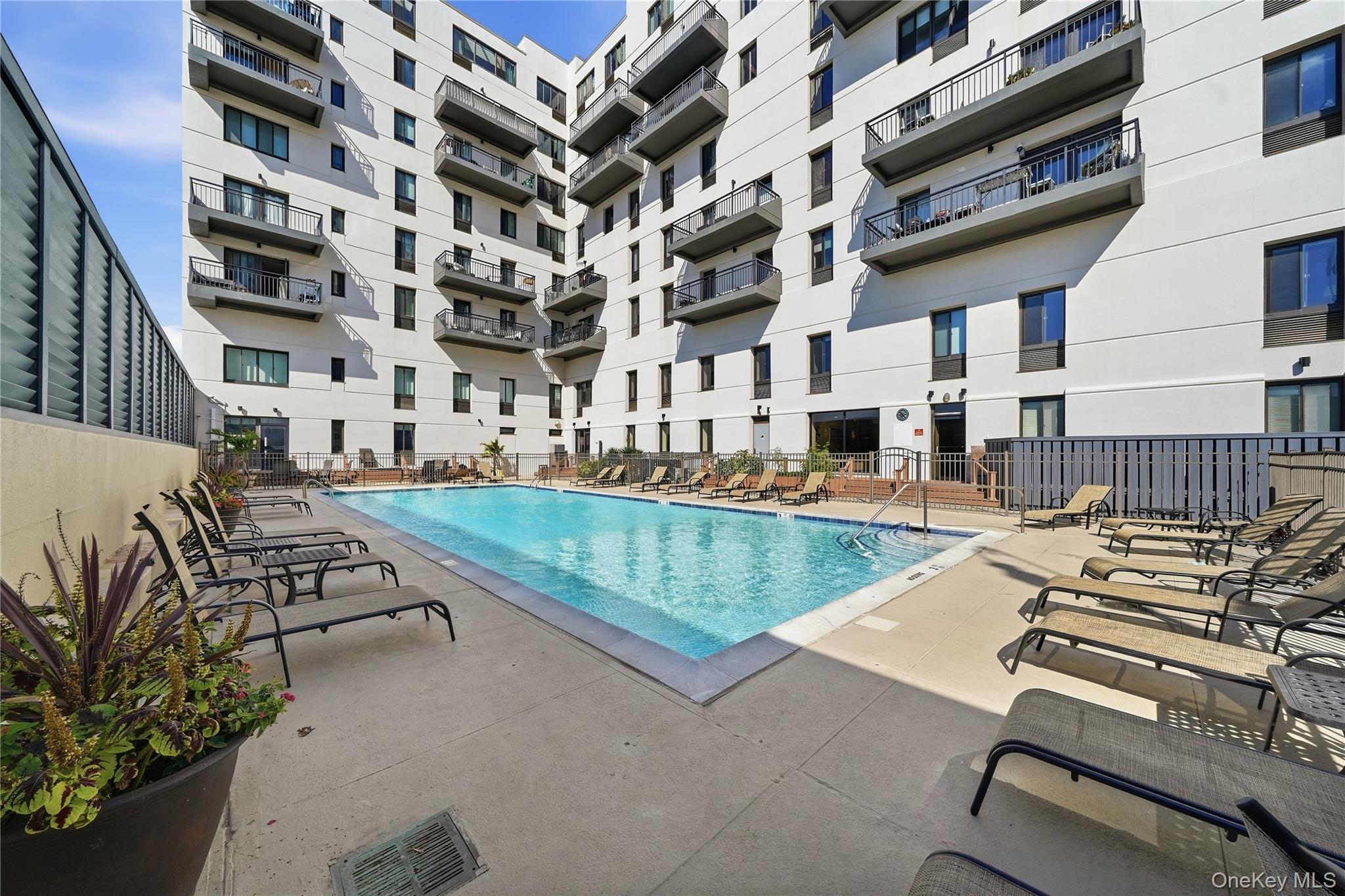 100 W Broadway Ave, Unit #6Q photo 6
