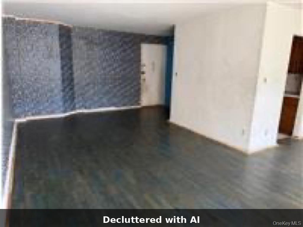 185S Middle Neck Road Road, Unit 1C photo 5