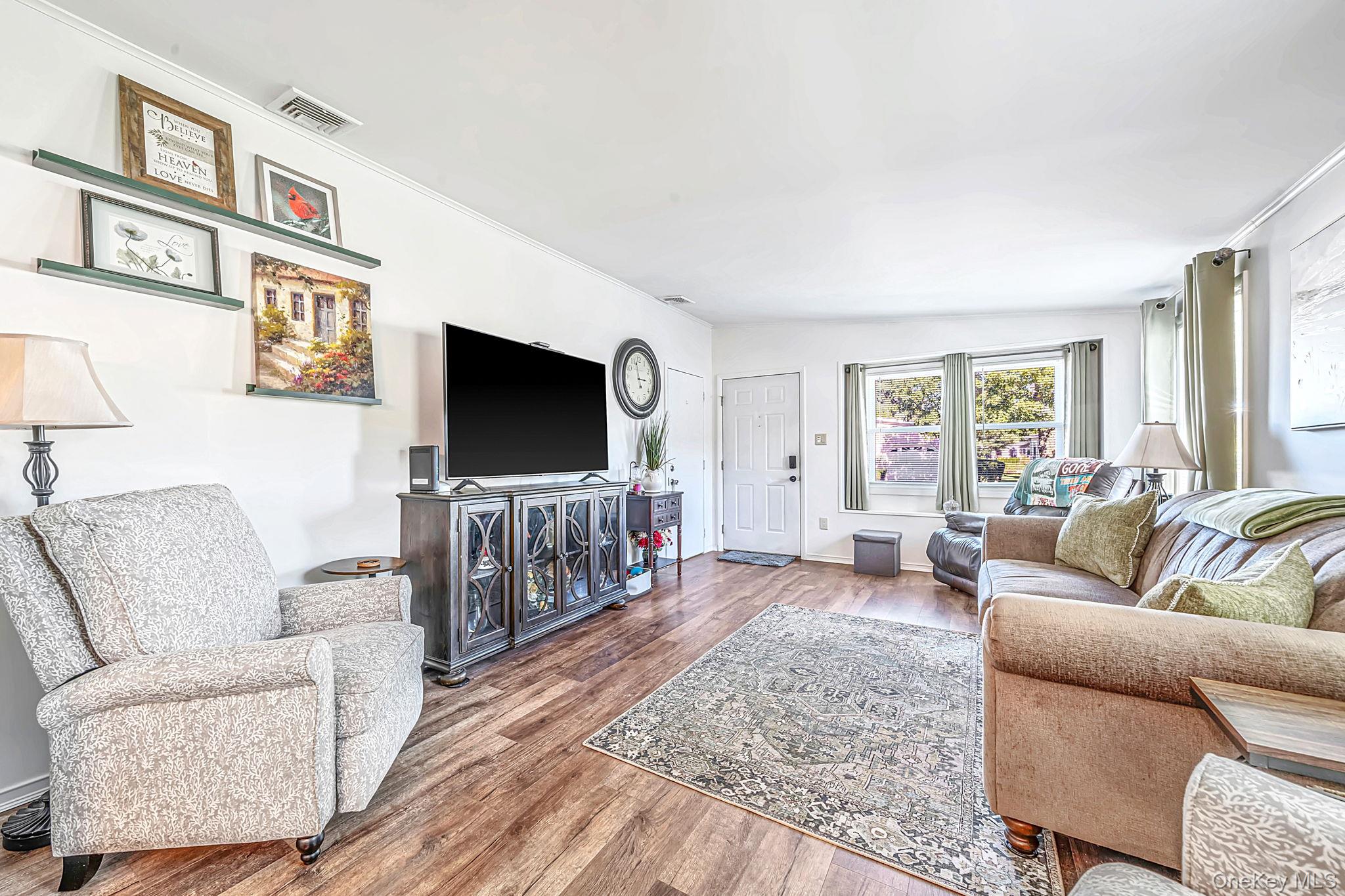 33 Dogwood Lane – For Sale photo 4