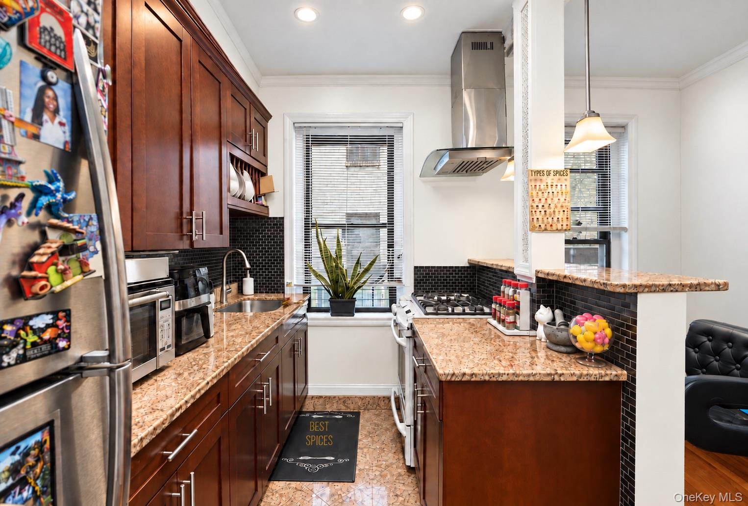 21-48 35th Street, Unit 2F photo 5