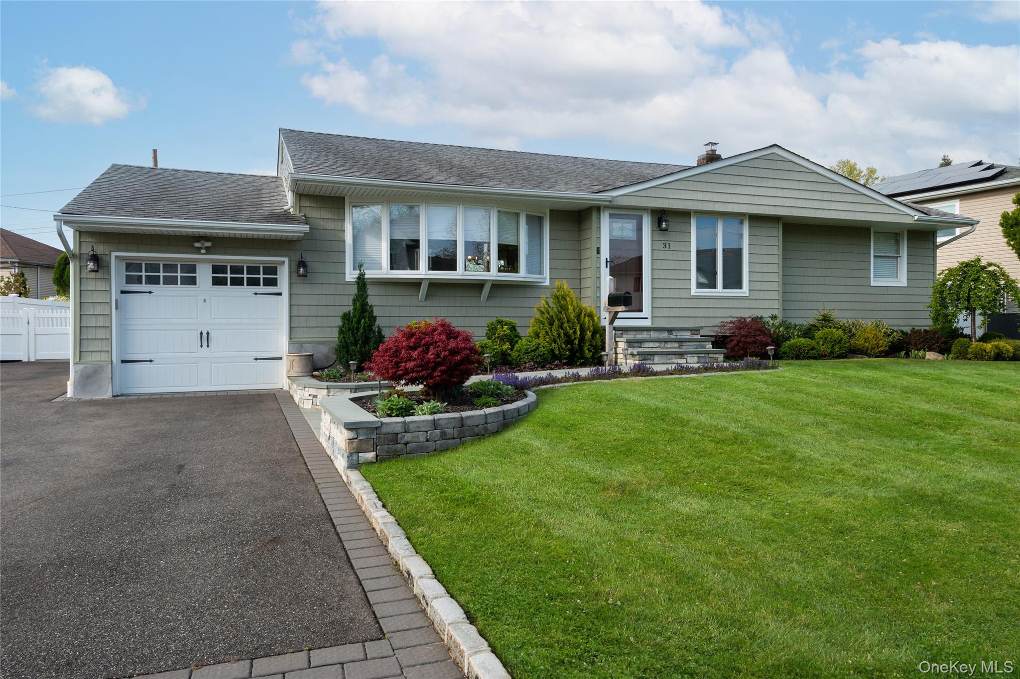 31 Garden Circle – For Sale photo 3