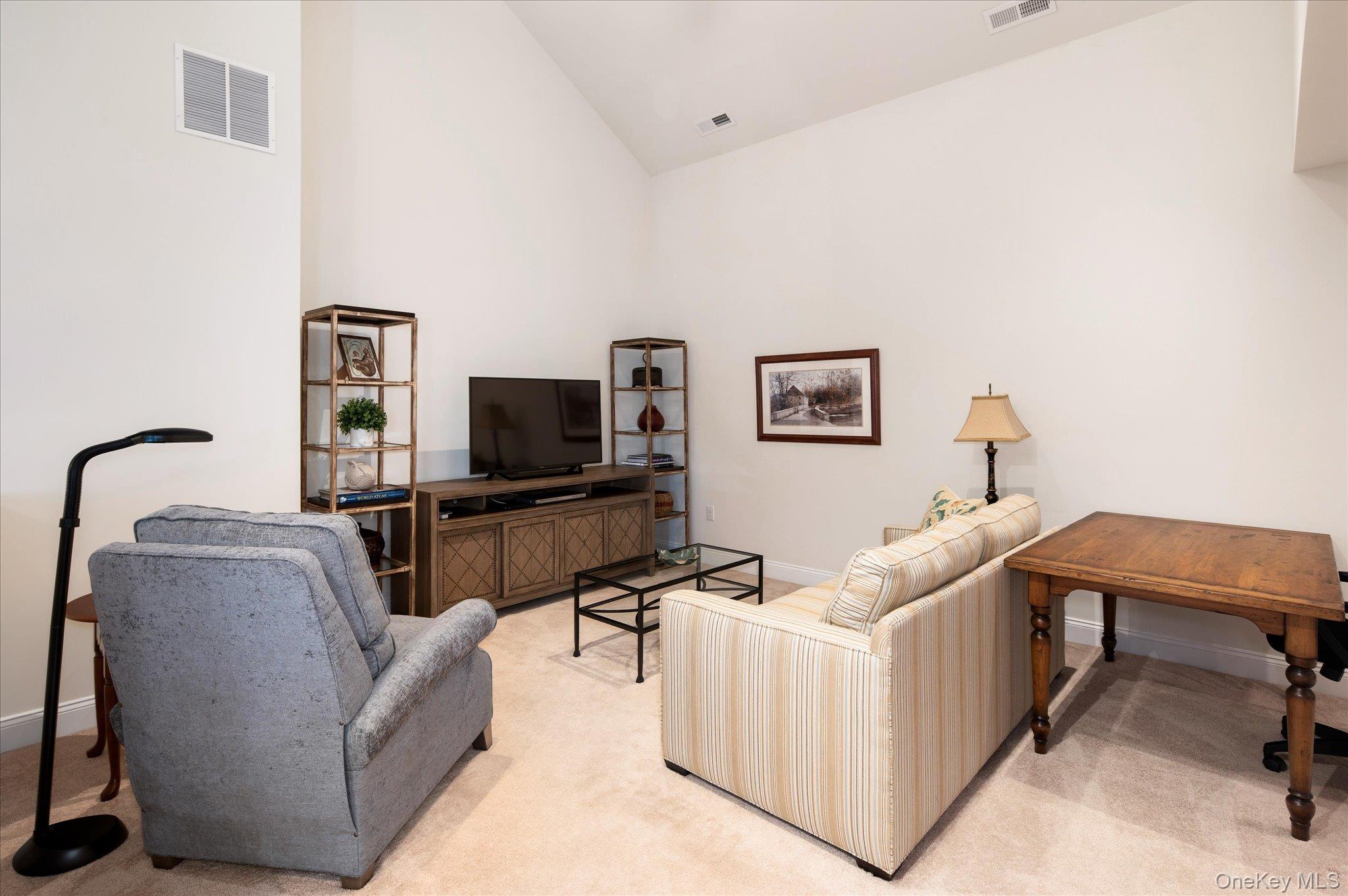 13 Bernheimer Lane – For Sale photo 22