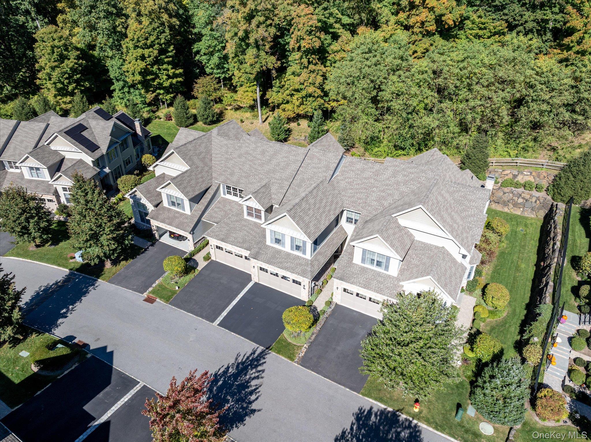 13 Bernheimer Lane – For Sale photo 37
