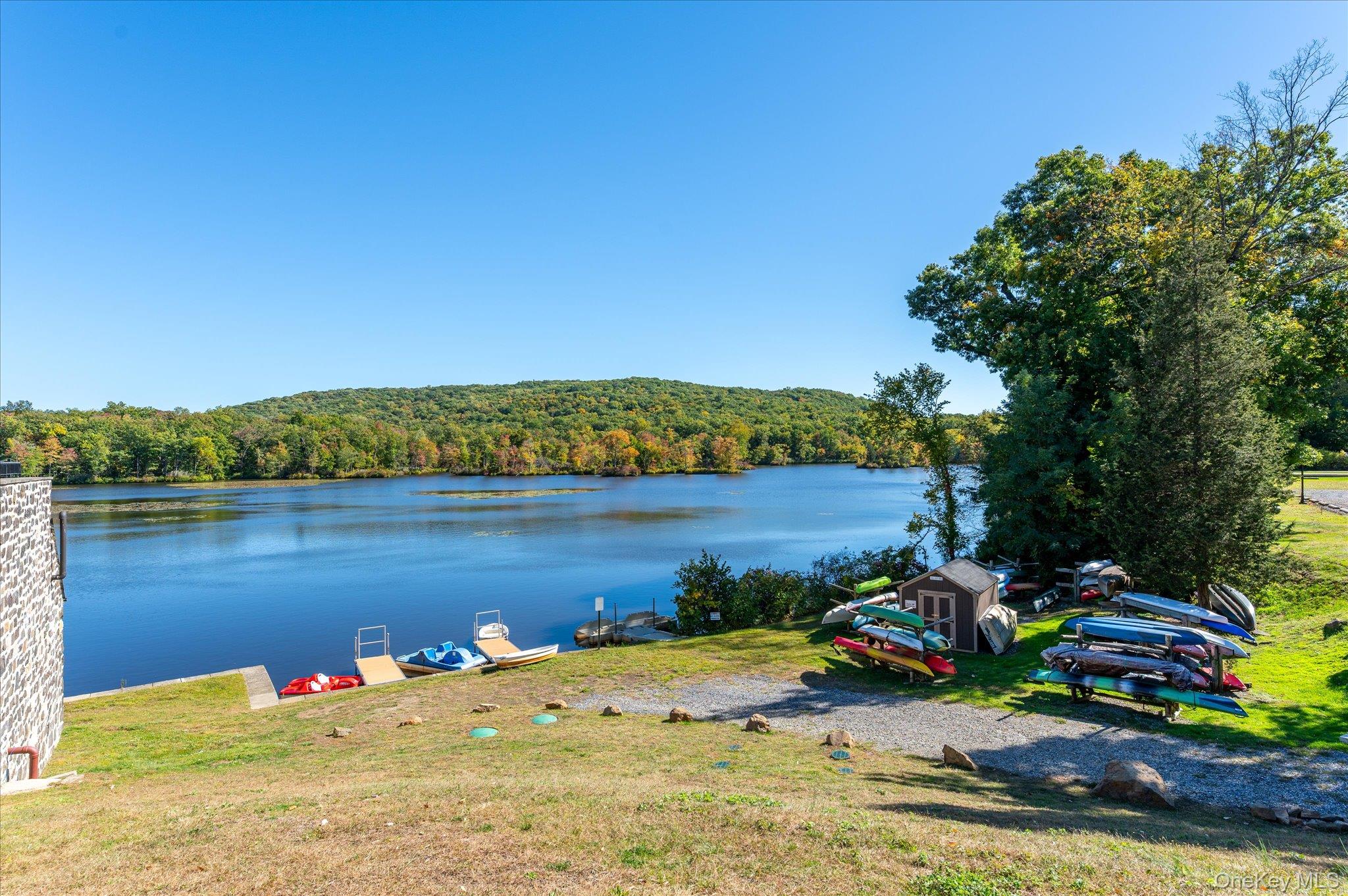13 Bernheimer Lane – For Sale photo 40