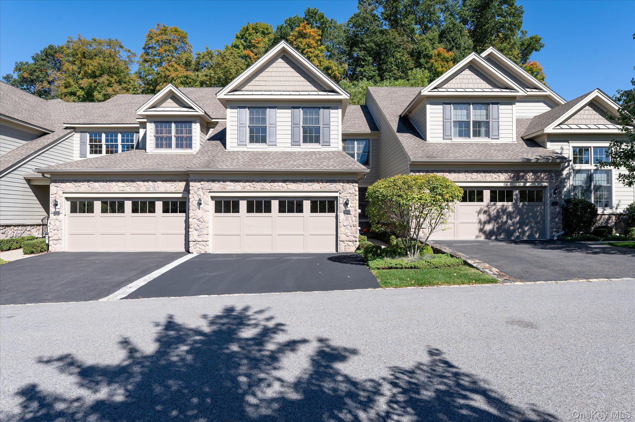 13 Bernheimer Lane – For Sale photo 34