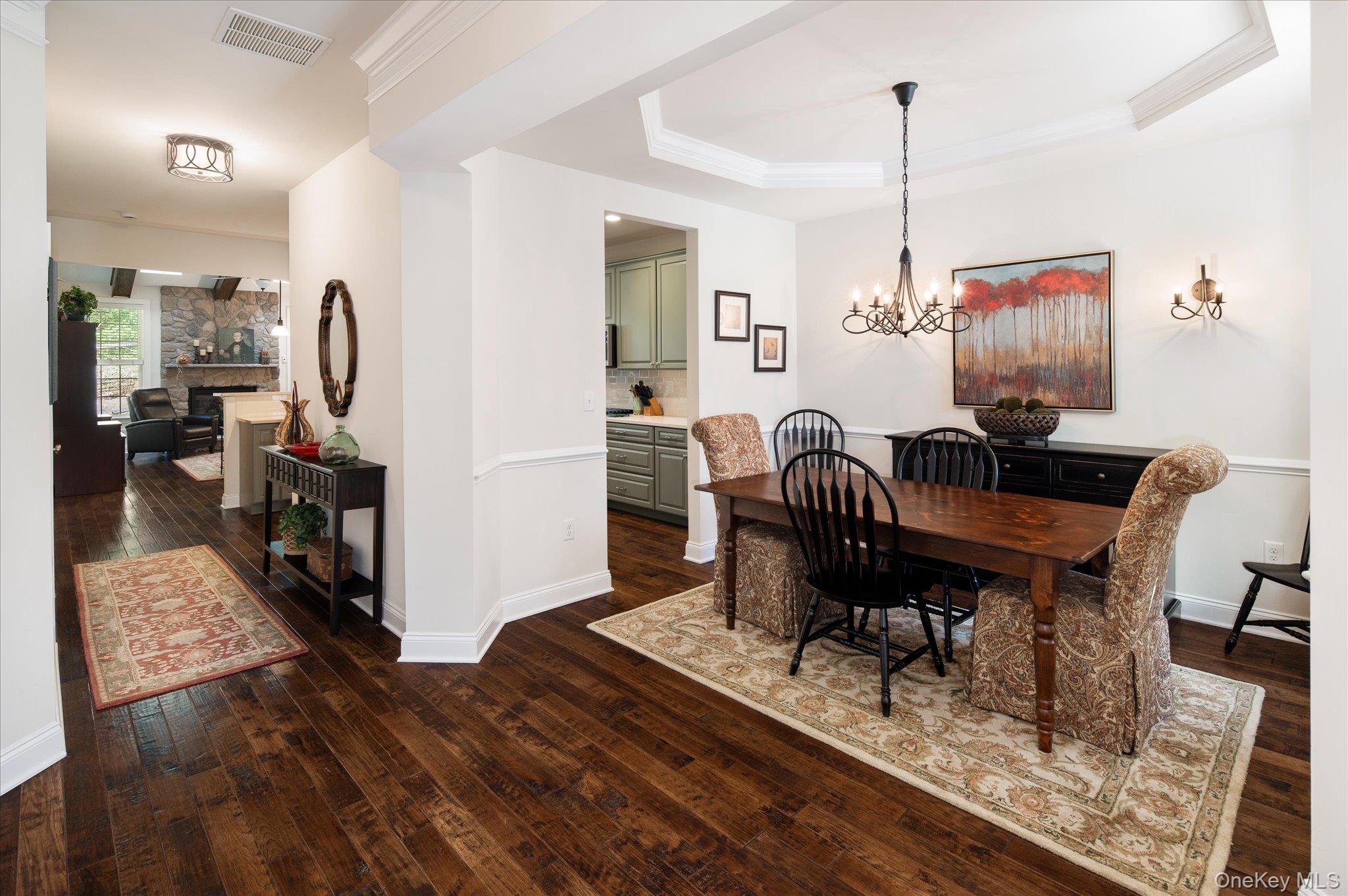 13 Bernheimer Lane – For Sale photo 3