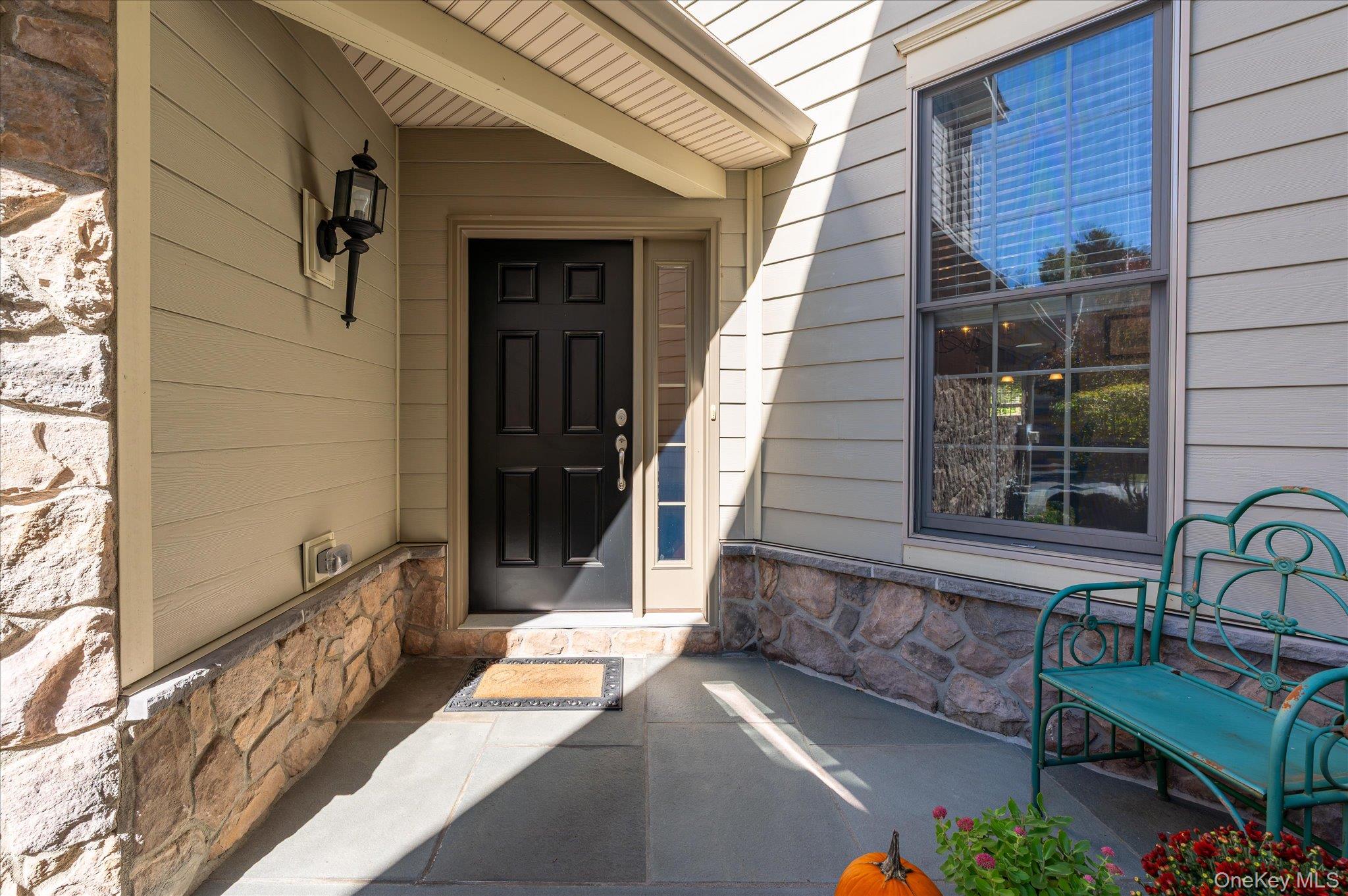 13 Bernheimer Lane – For Sale photo 32