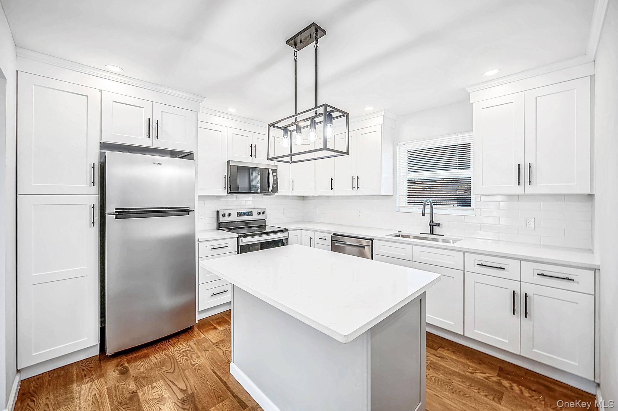 23 Bogart Street – For Sale photo 4