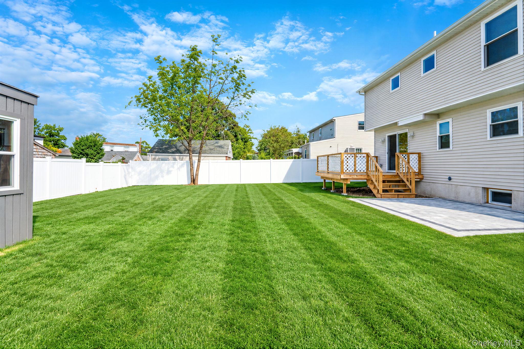 23 Bogart Street – For Sale photo 18