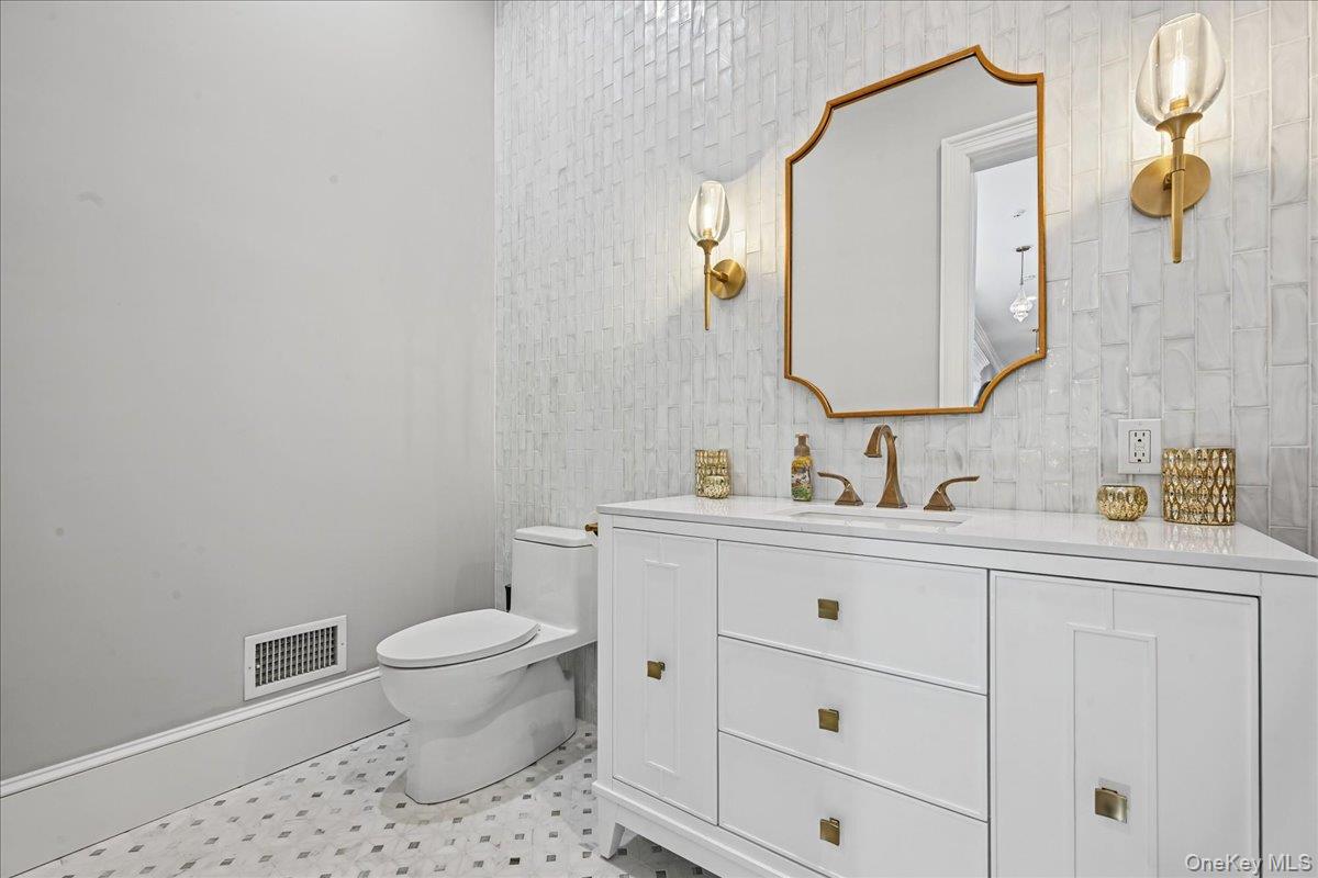 1 Hunters Way – For Sale photo 19