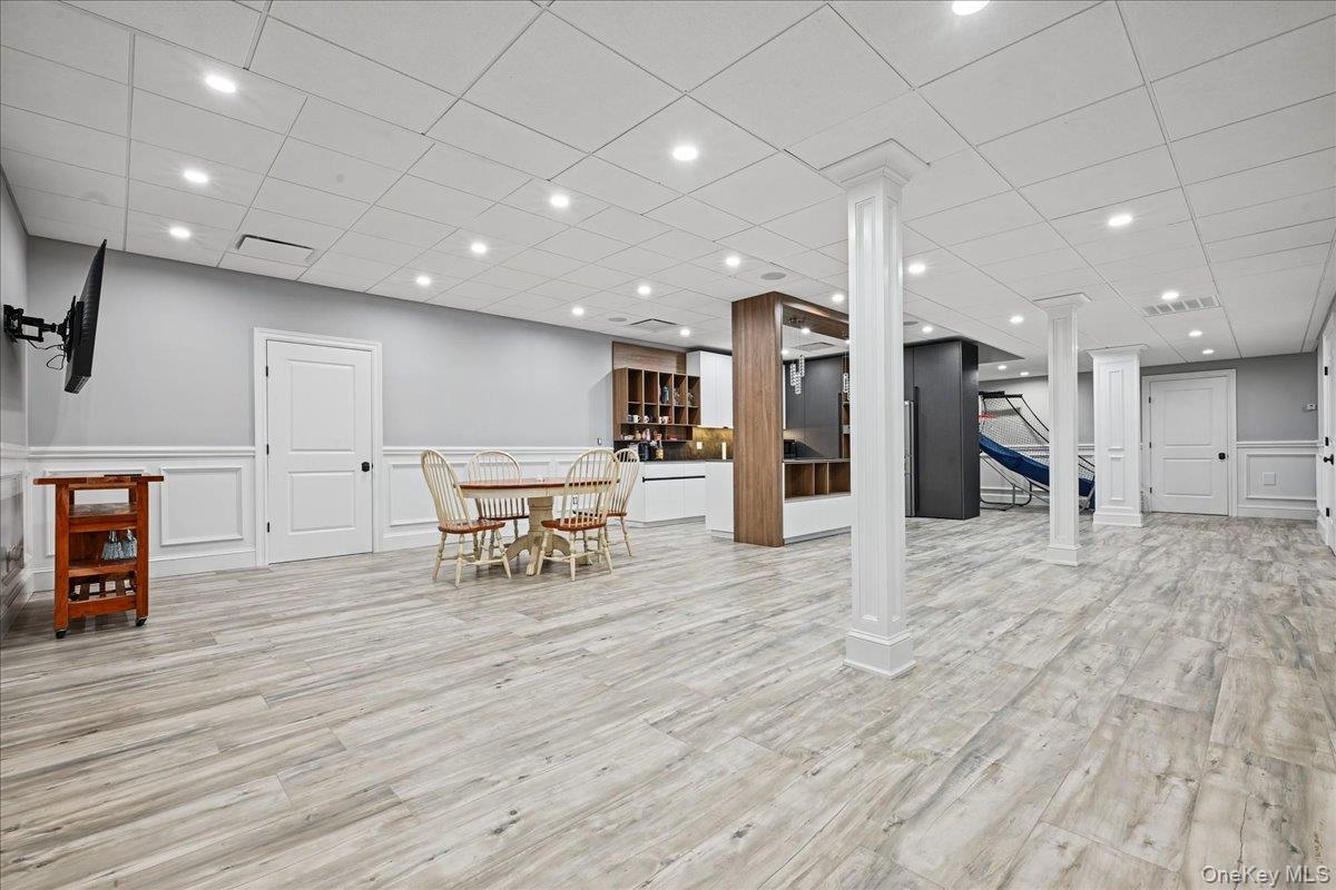 1 Hunters Way – For Sale photo 37