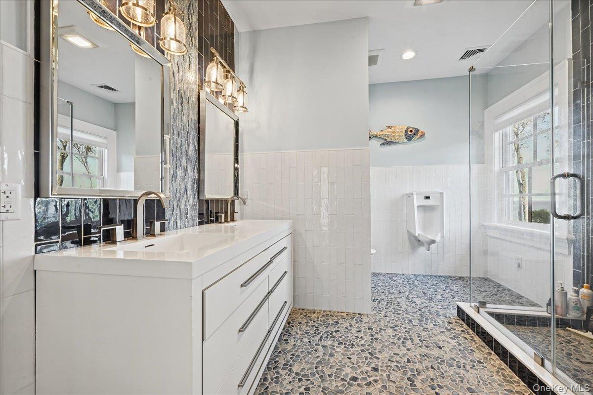 1 Hunters Way – For Sale photo 34
