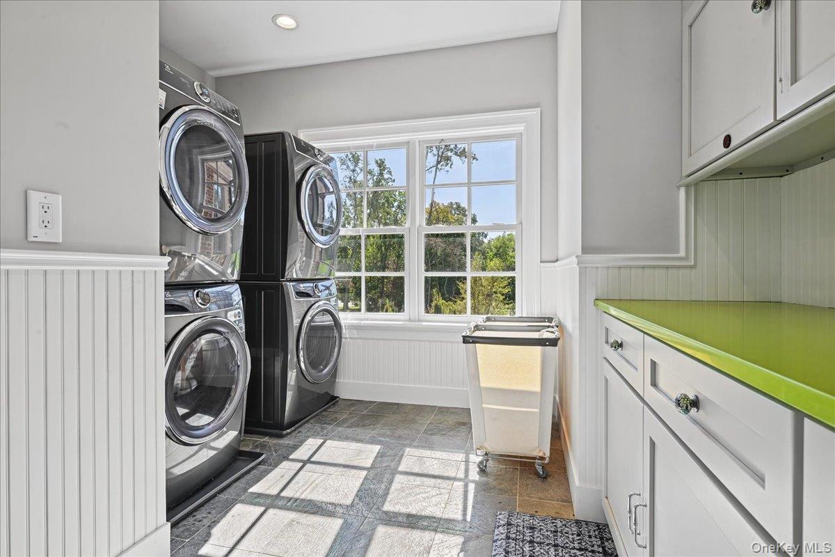1 Hunters Way – For Sale photo 35