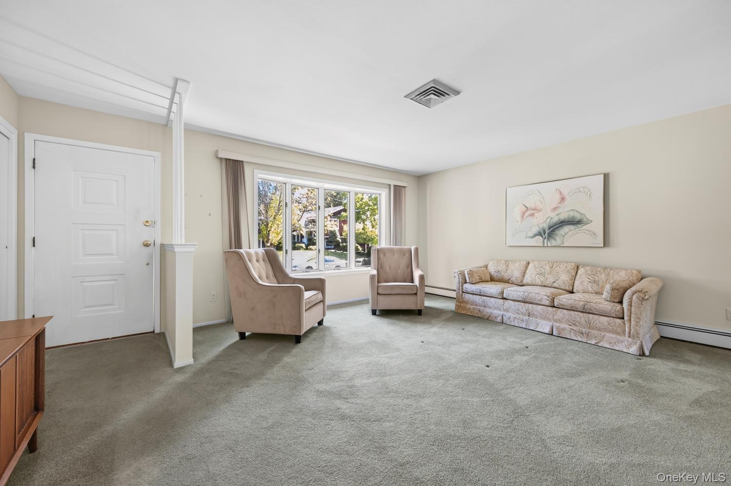 2 Dubois Court – For Sale photo 4
