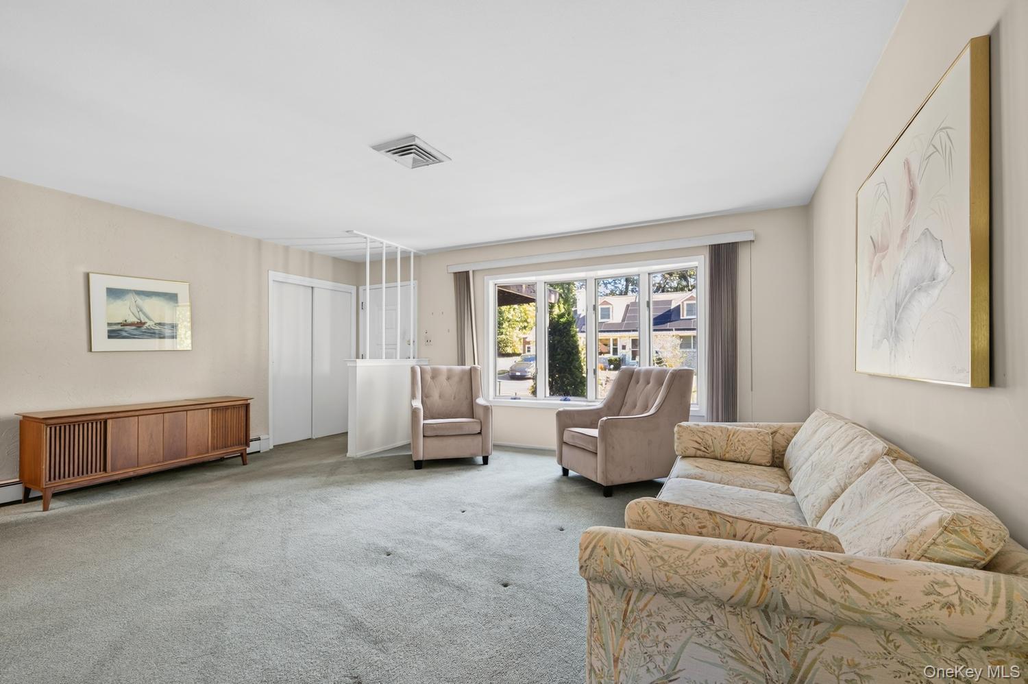 2 Dubois Court – For Sale photo 5