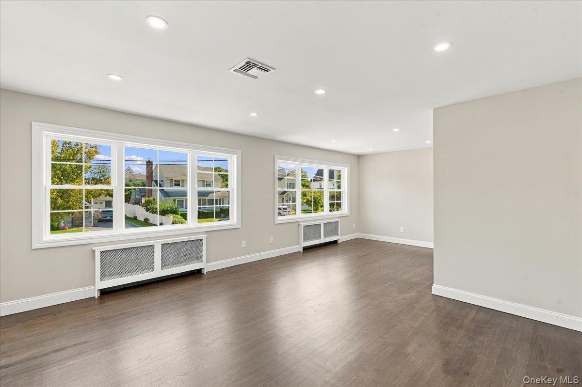 9 John Street – For Sale photo 3