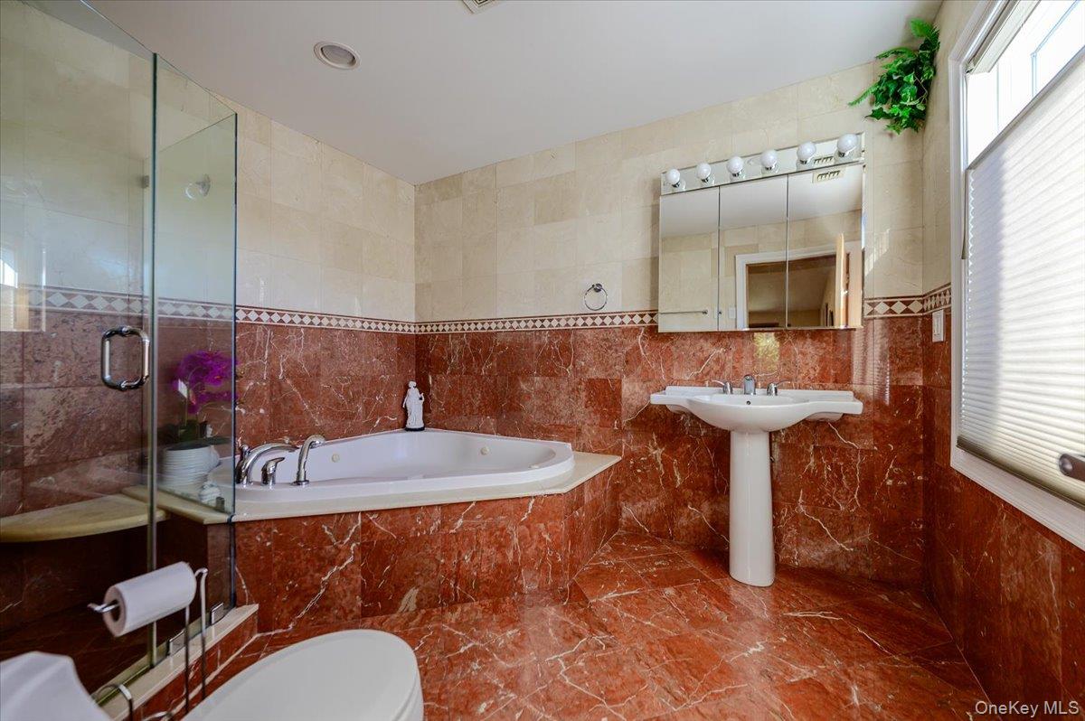1661 Bay Boulevard – For Sale photo 15