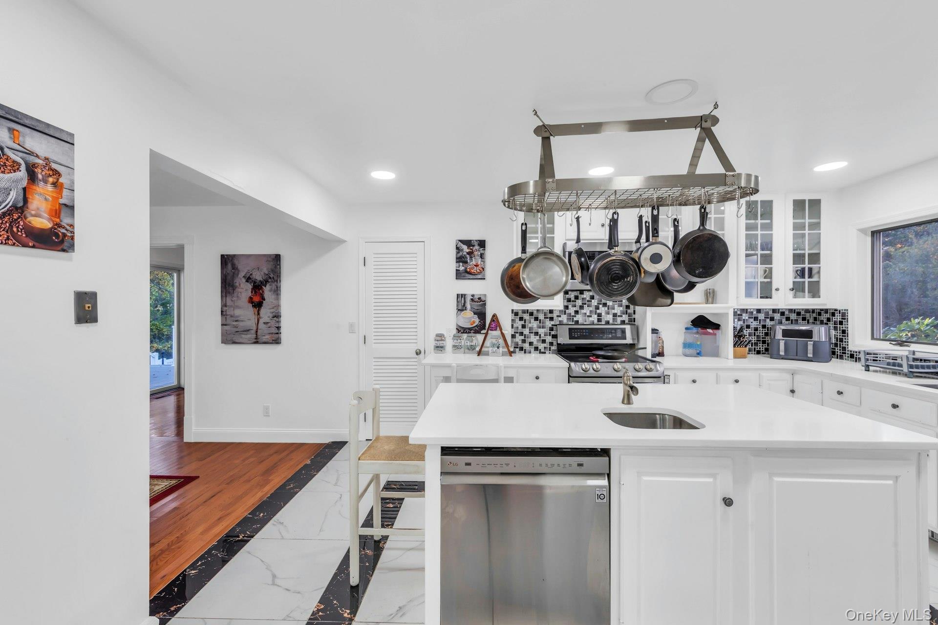 19 Bay Woods Drive – For Sale photo 18