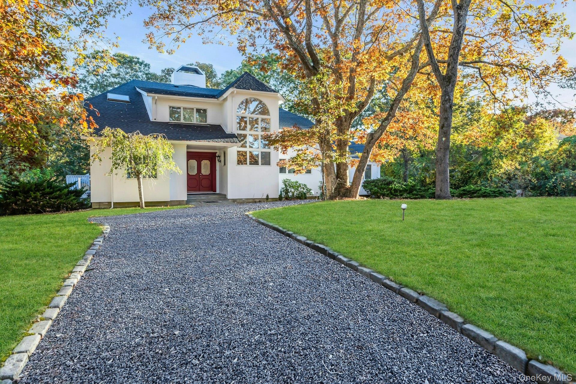 19 Bay Woods Drive – For Sale photo 2