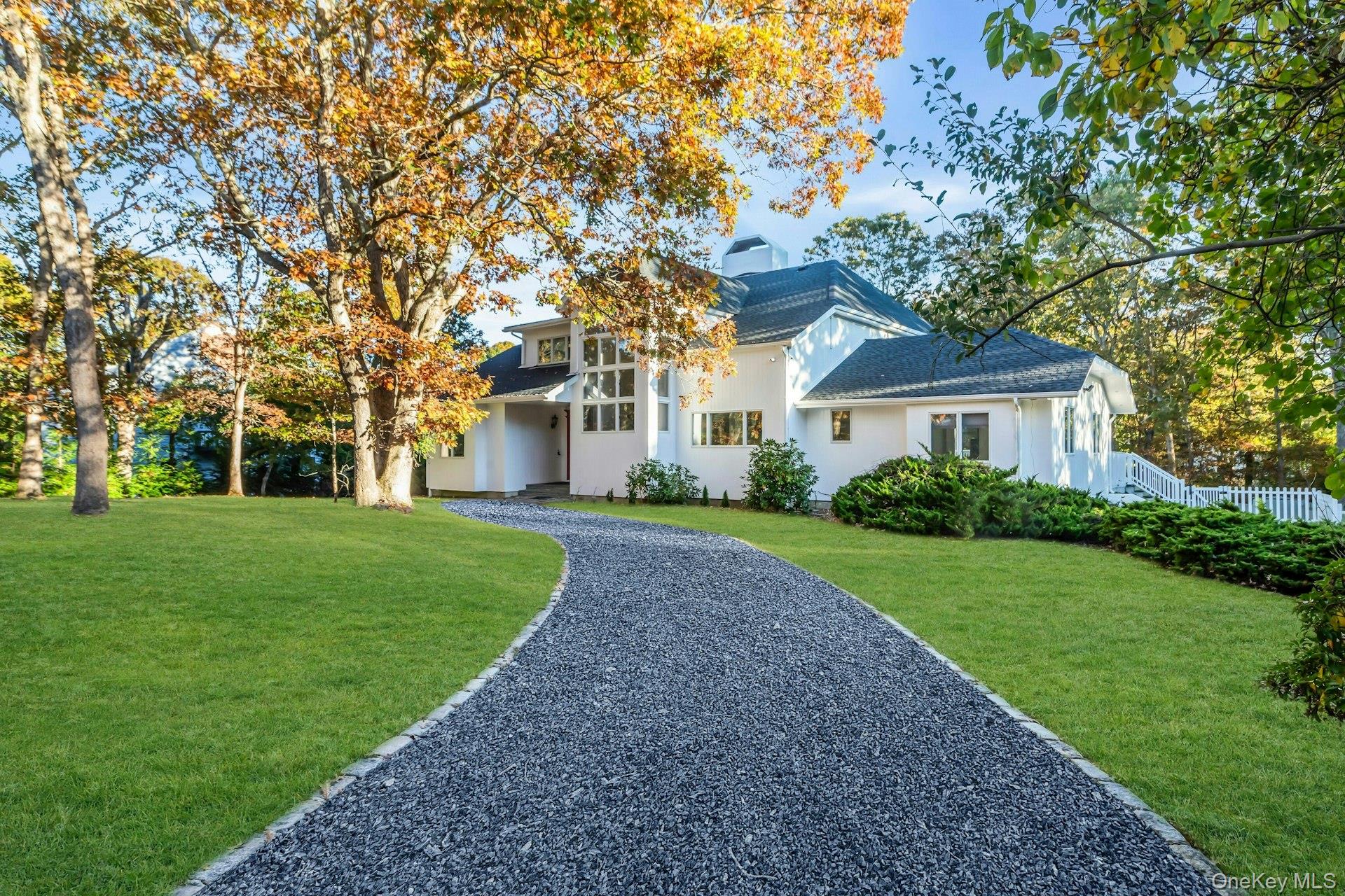 19 Bay Woods Drive – For Sale