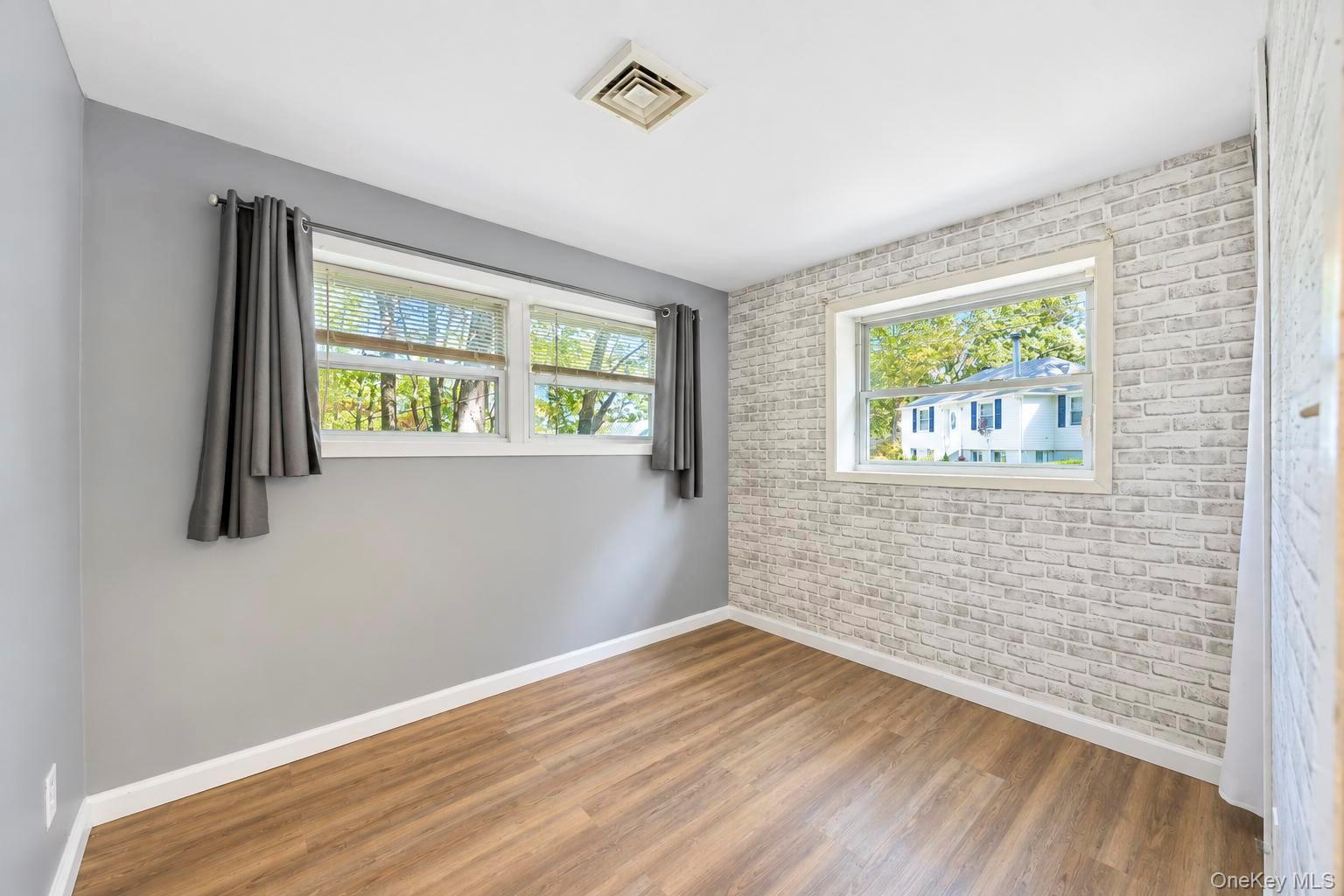 50 Hewlett Drive – For Sale photo 20