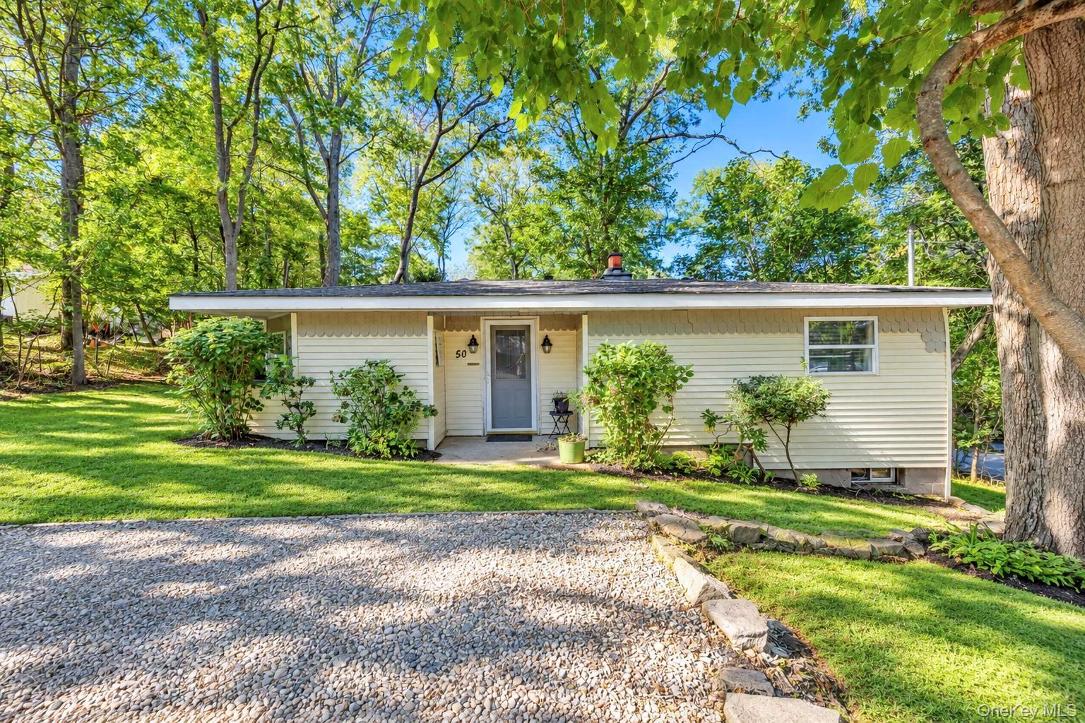50 Hewlett Drive – For Sale photo 2