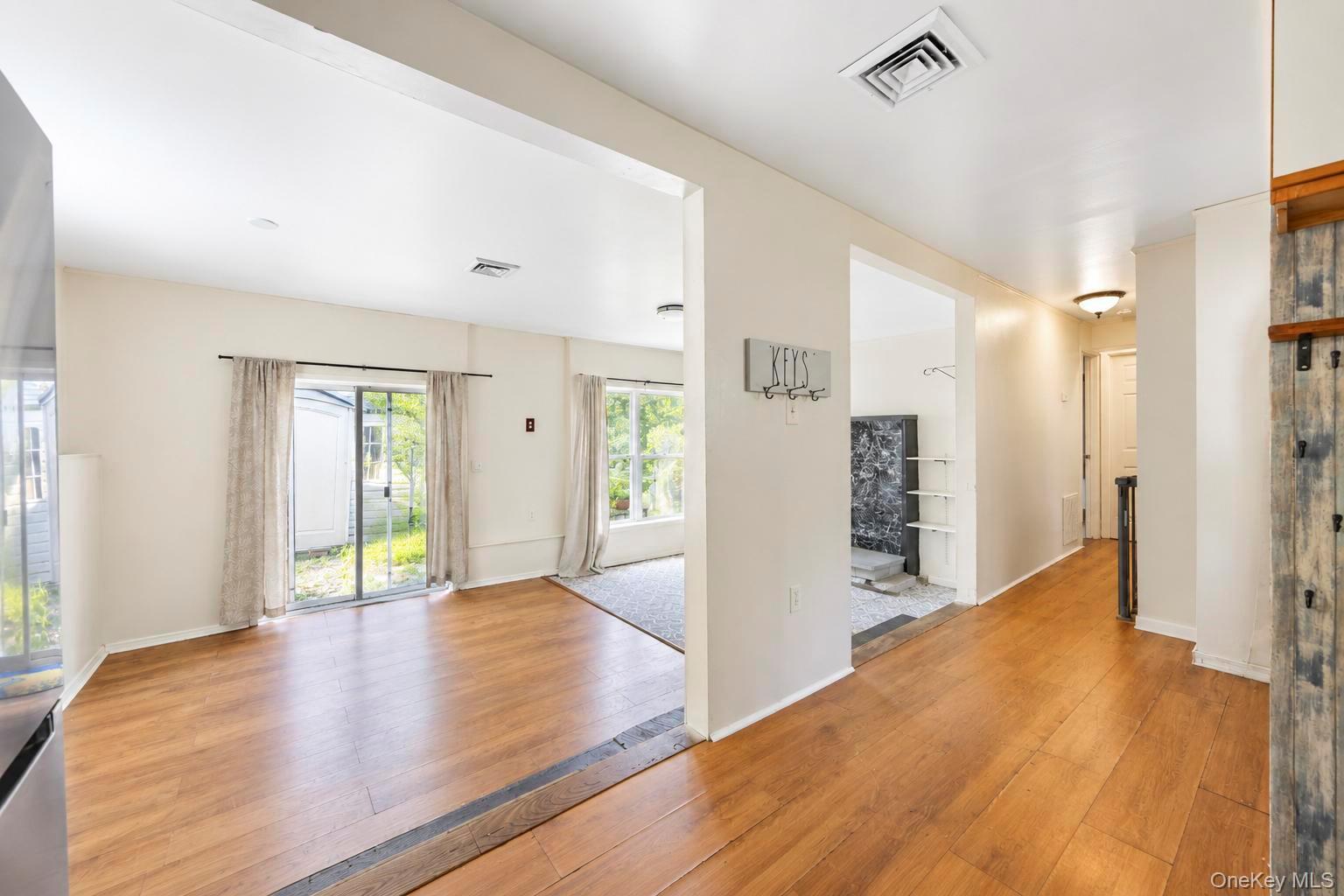 50 Hewlett Drive – For Sale photo 9