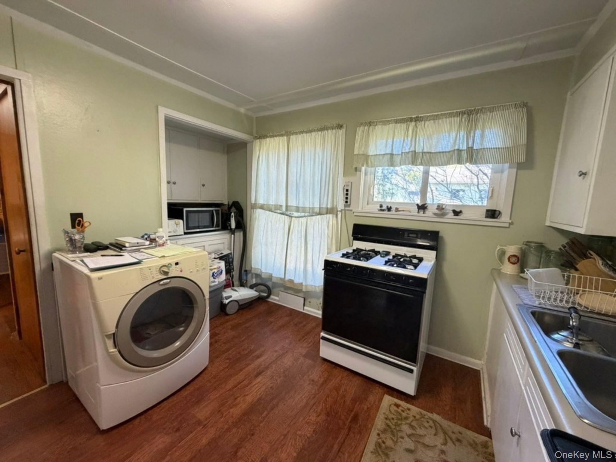 33 Roosevelt Avenue – For Sale photo 7