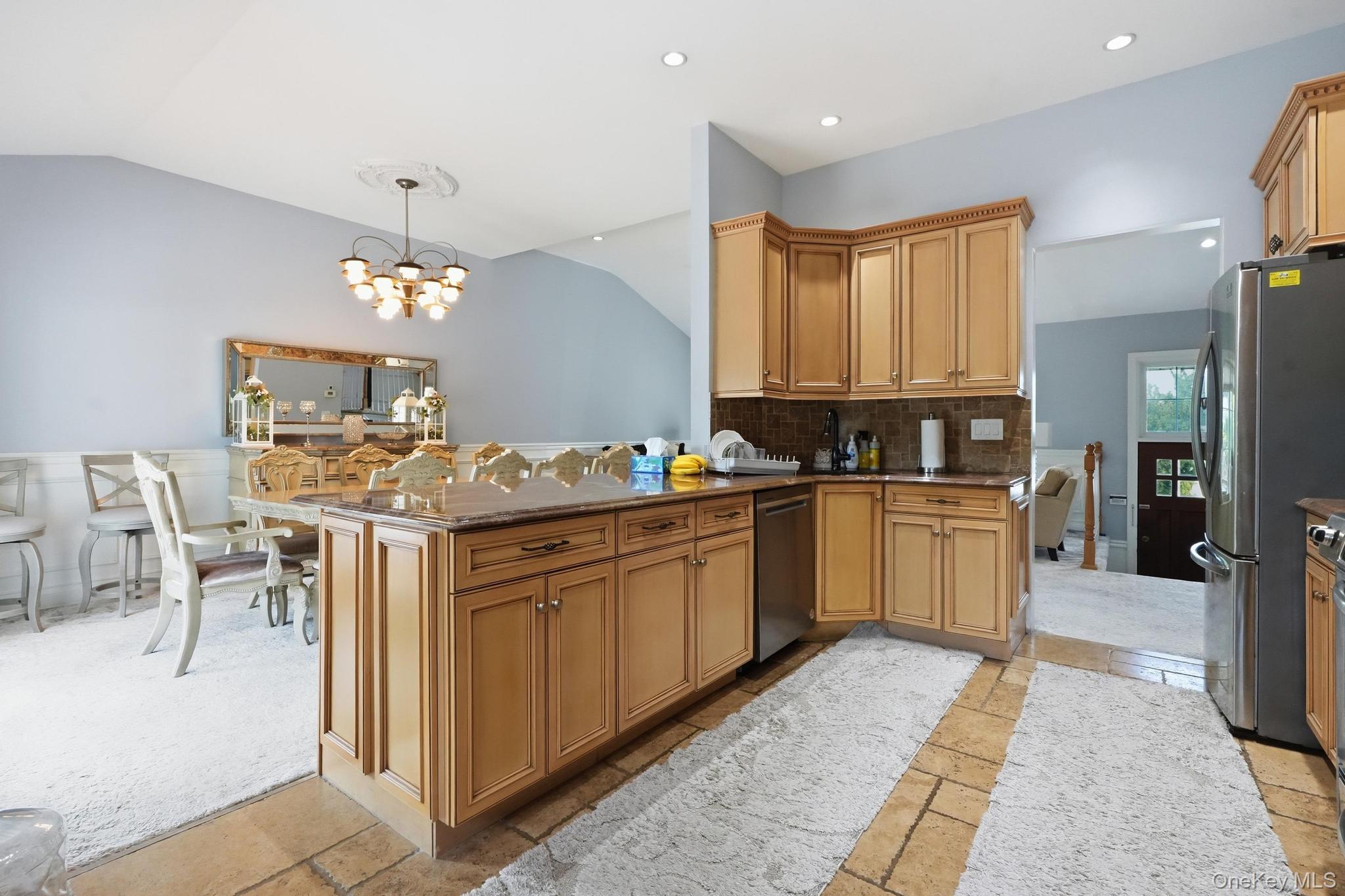 47 Orange Dr – For Rent photo 11