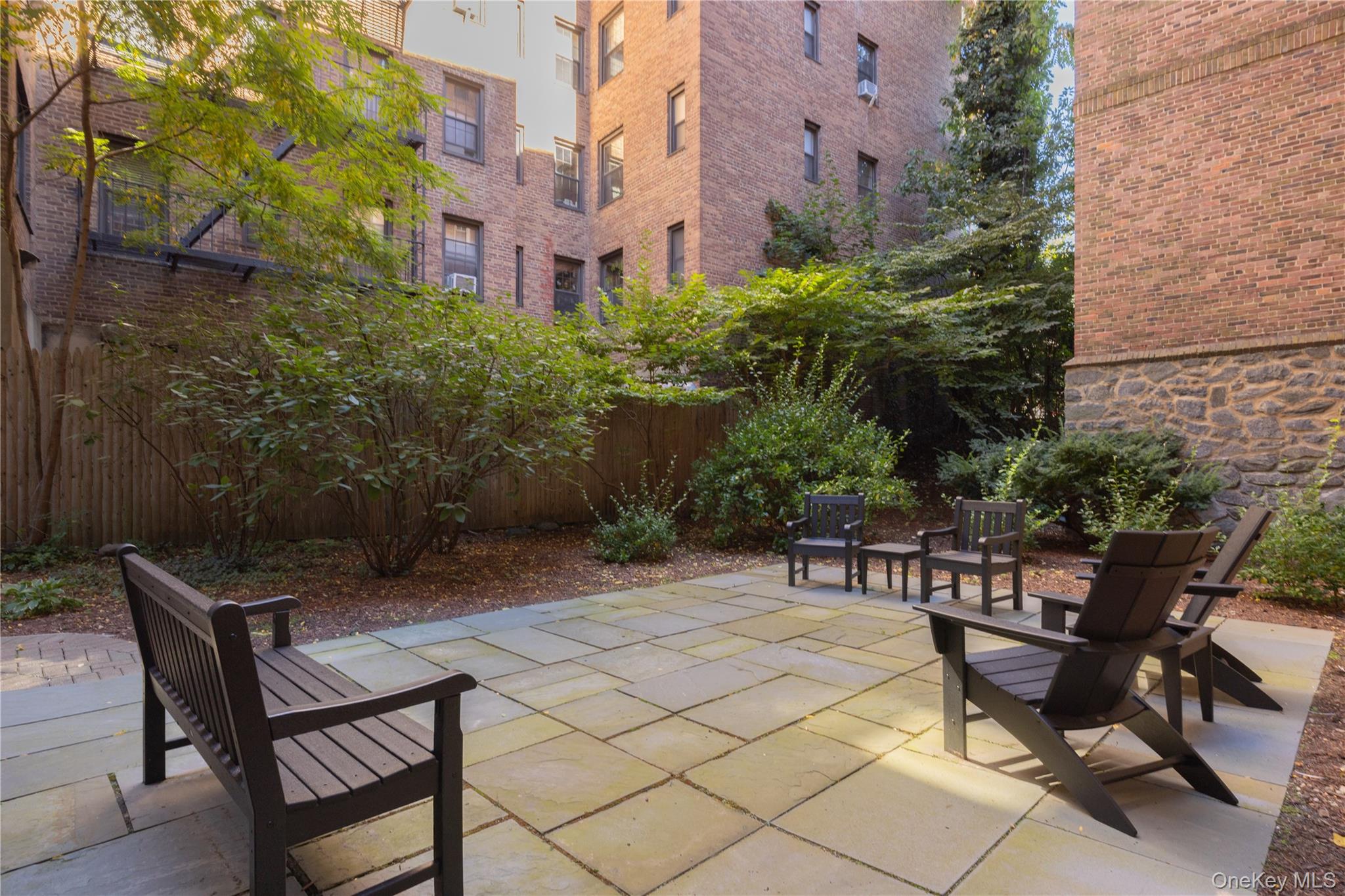 25 Parkview Avenue, Unit 2M photo 27