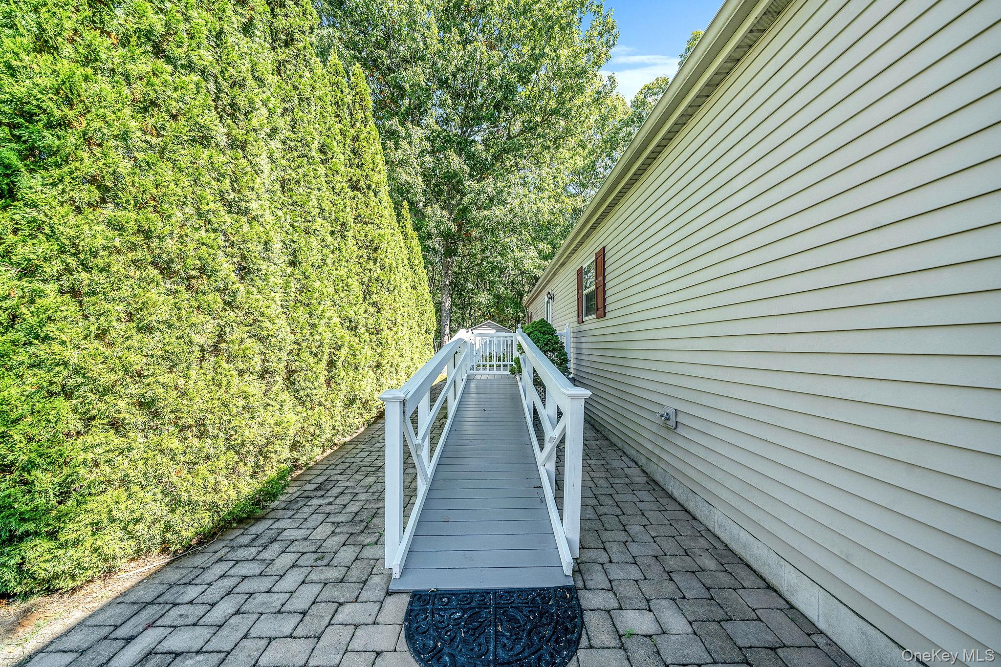 1661 Old Country Road, Unit 516 photo 6