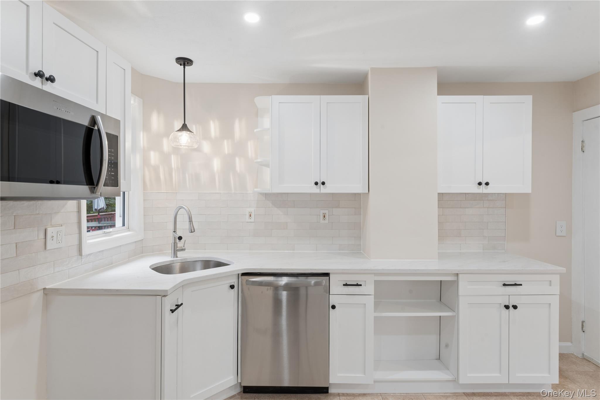12 East Place – For Sale photo 4