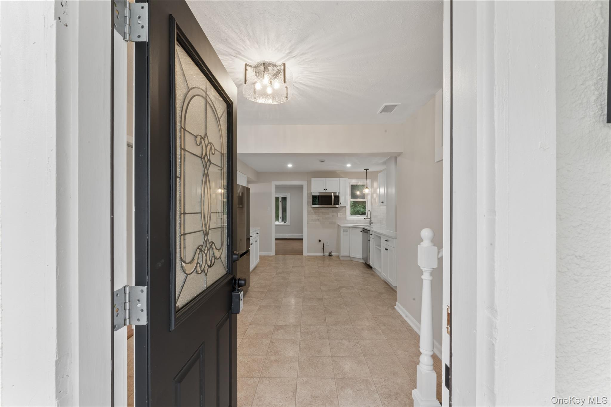 12 East Place – For Sale photo 2