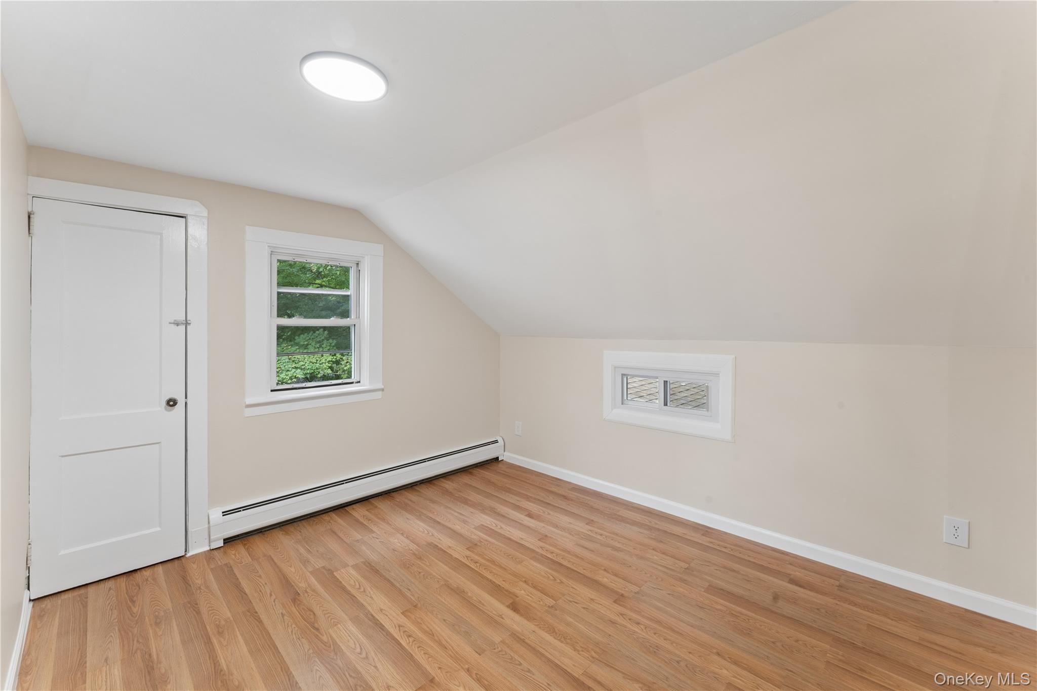 12 East Place – For Sale photo 16