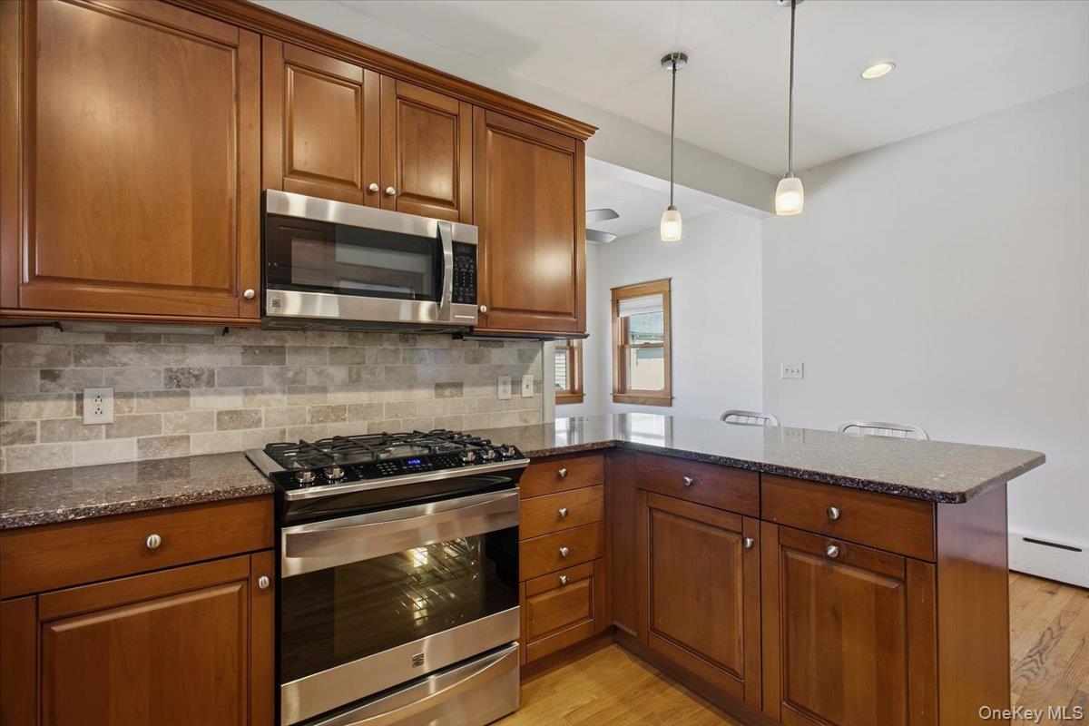 8 E Willow Street – For Rent photo 11