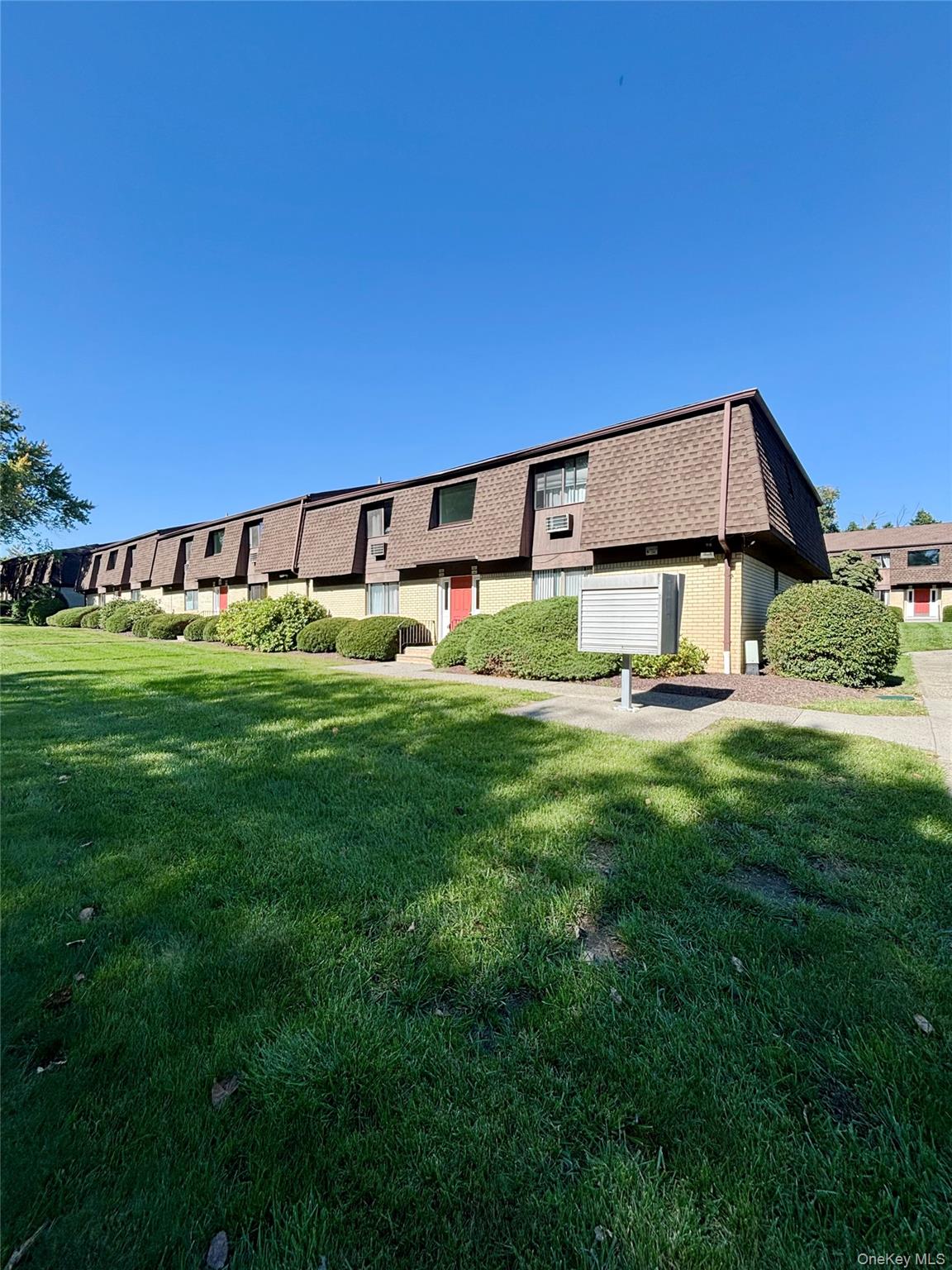 1001 Cherry Hill Drive, Unit 1001