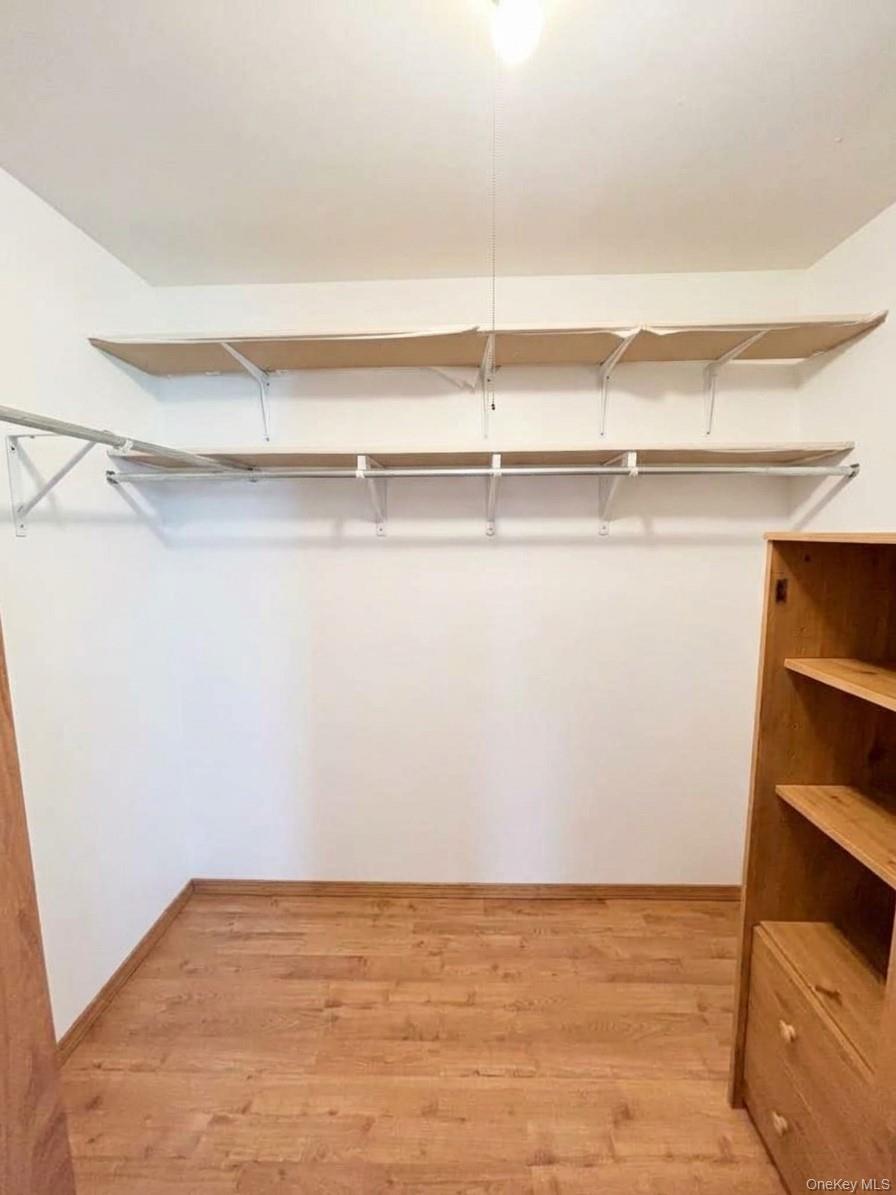 1001 Cherry Hill Drive, Unit 1001 photo 3