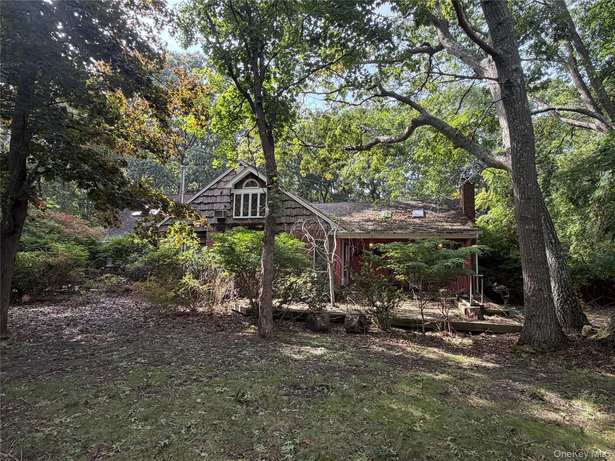 80 Woodacres Road – For Sale
