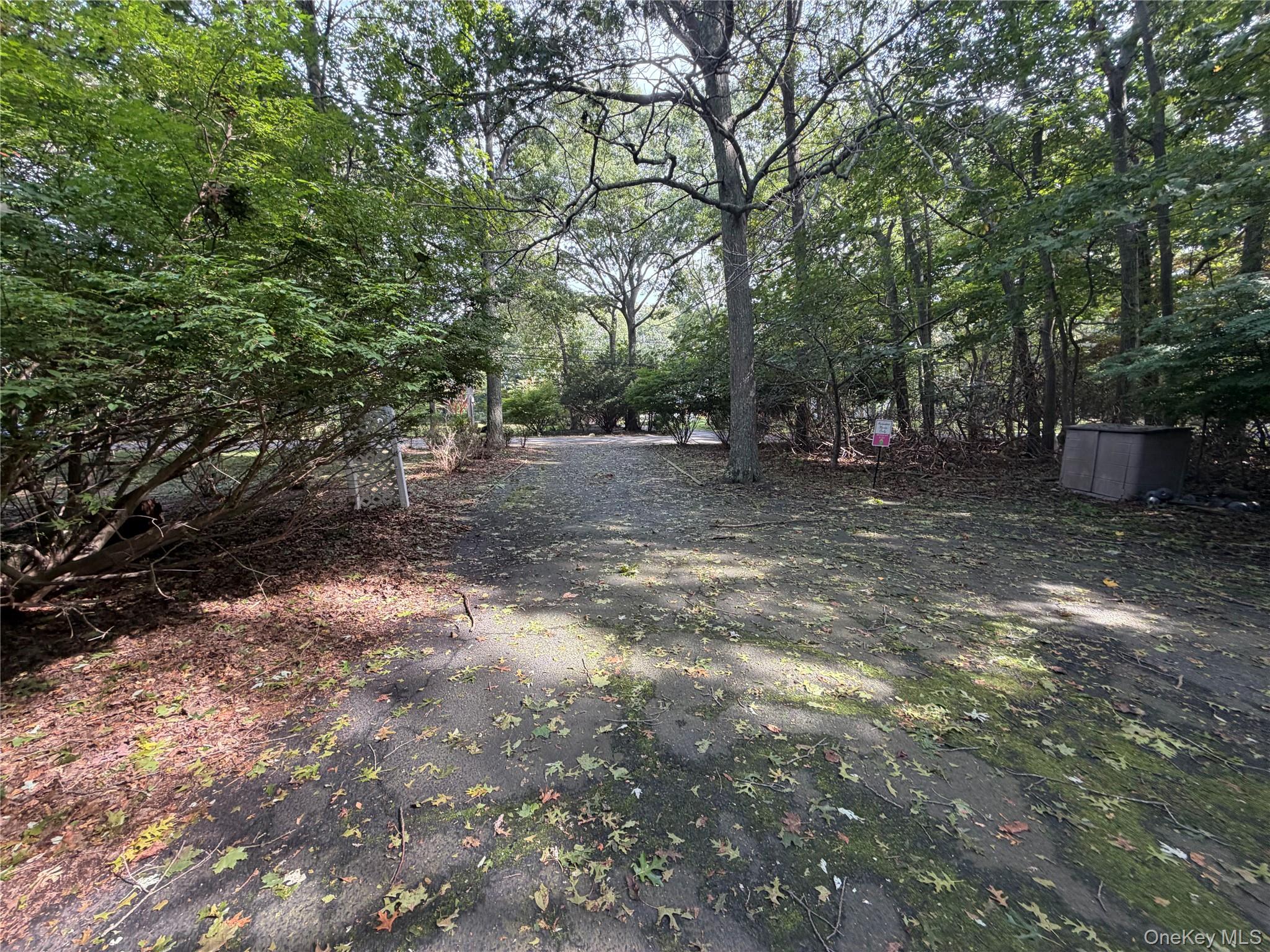 80 Woodacres Road – For Sale photo 3