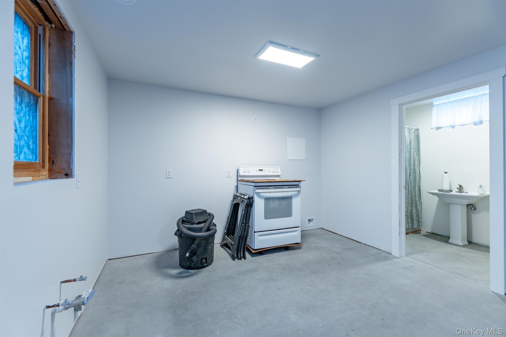 35 Rock Street – For Sale photo 5
