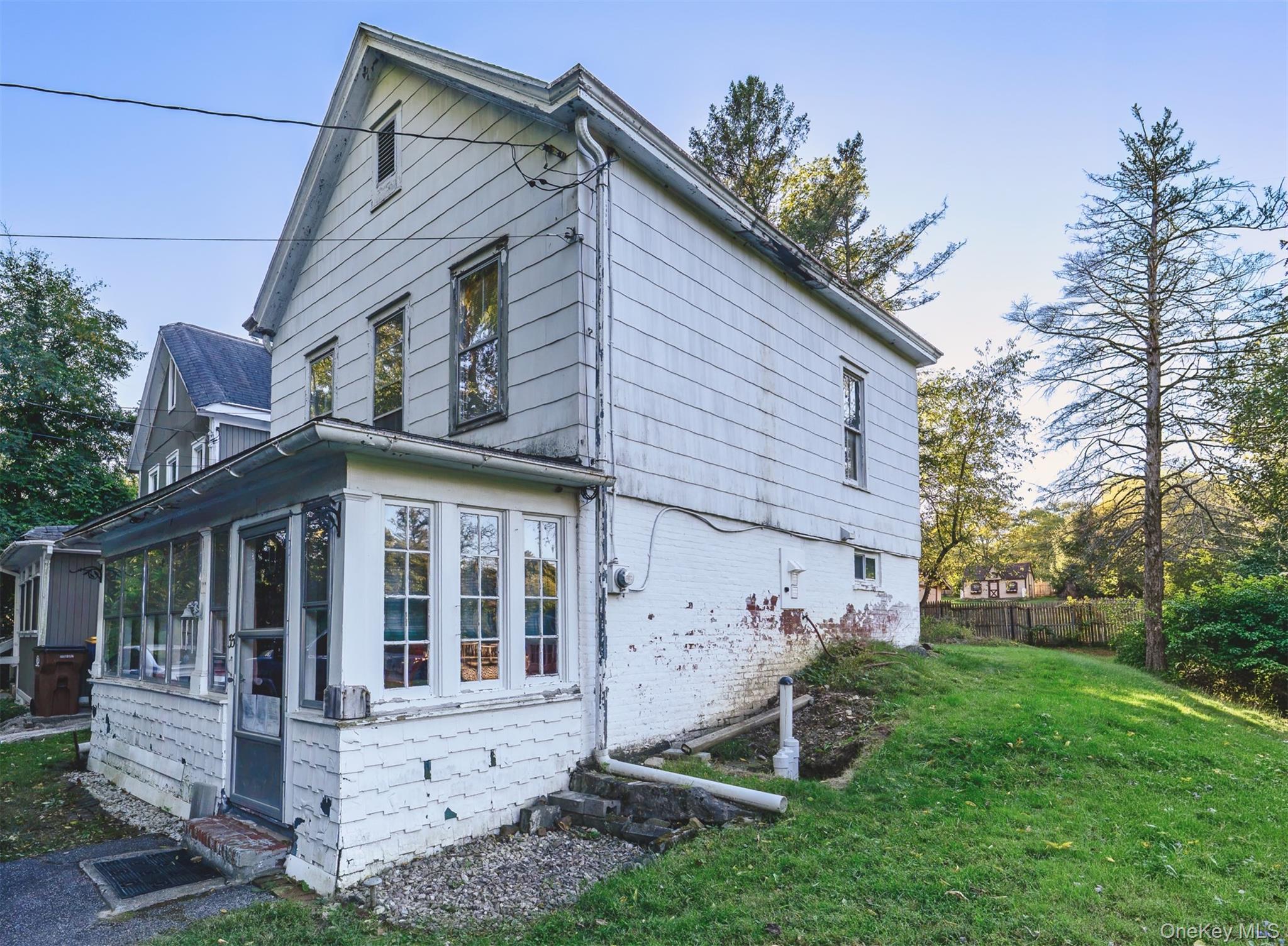35 Rock Street – For Sale