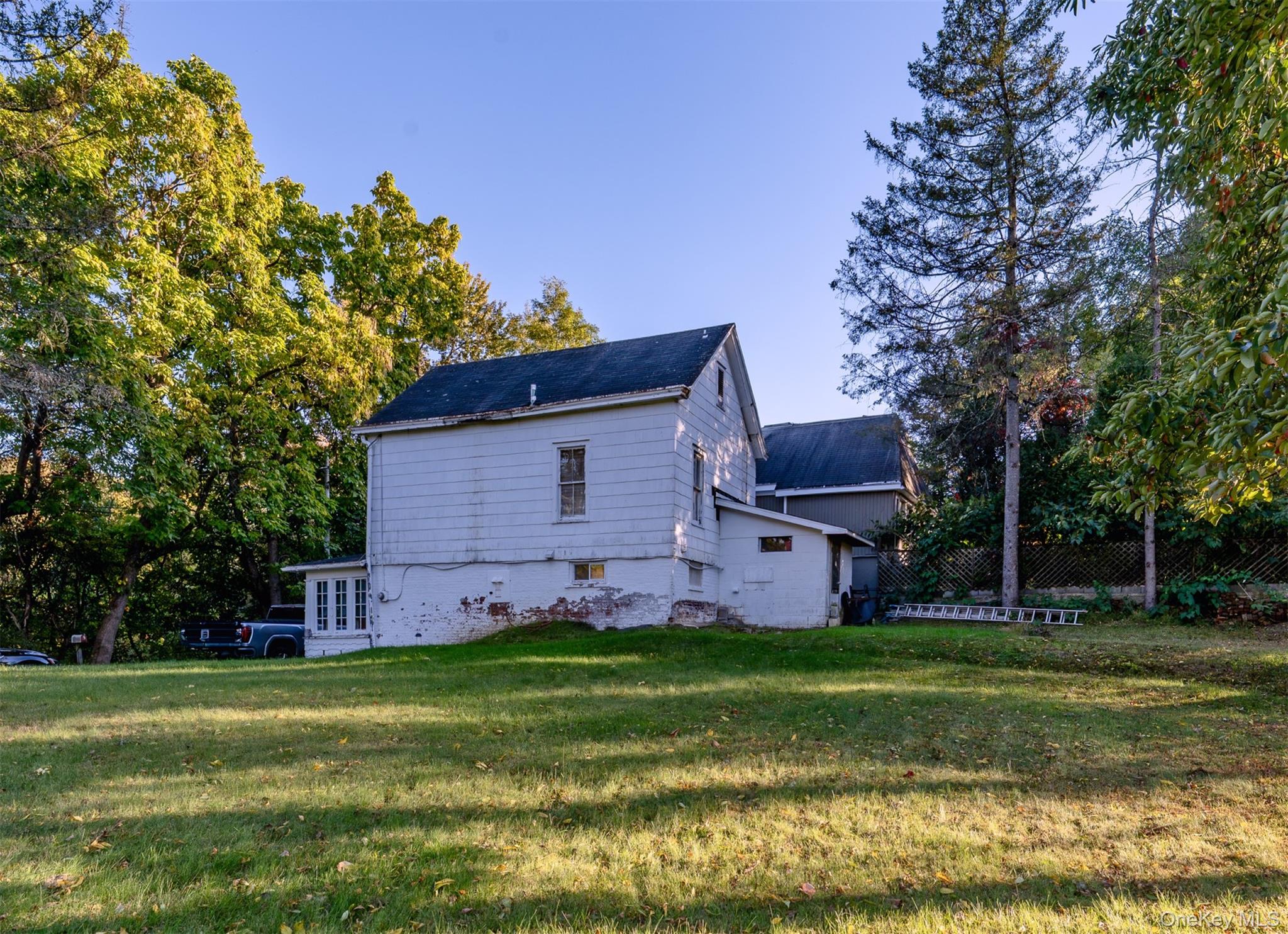 35 Rock Street – For Sale photo 23