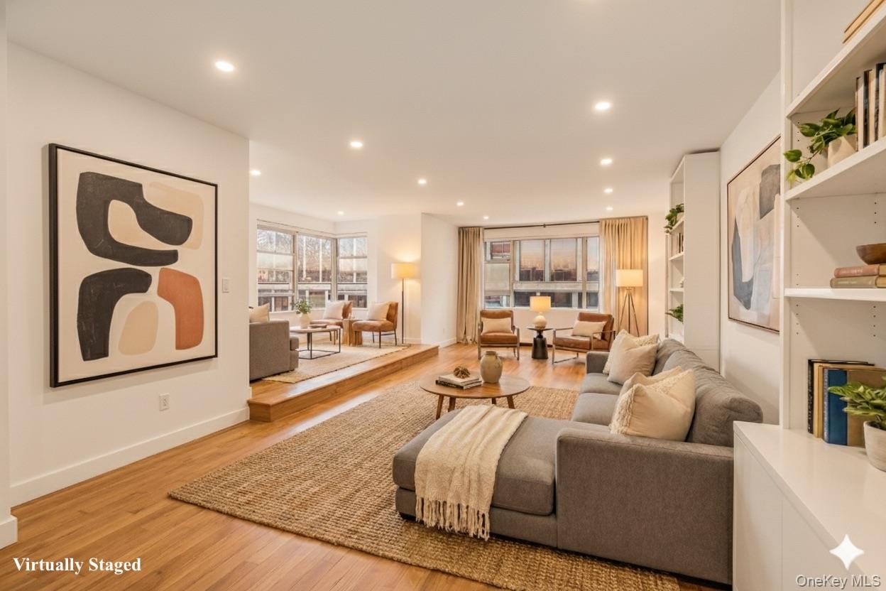 77 W 55th Street, Unit 17B photo 4
