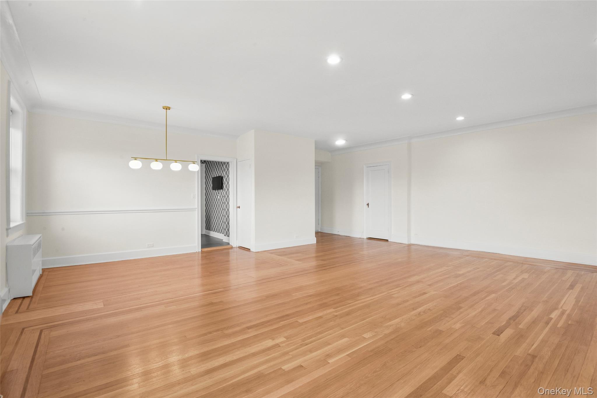 16 N Chatsworth Avenue, Unit 712 photo 5