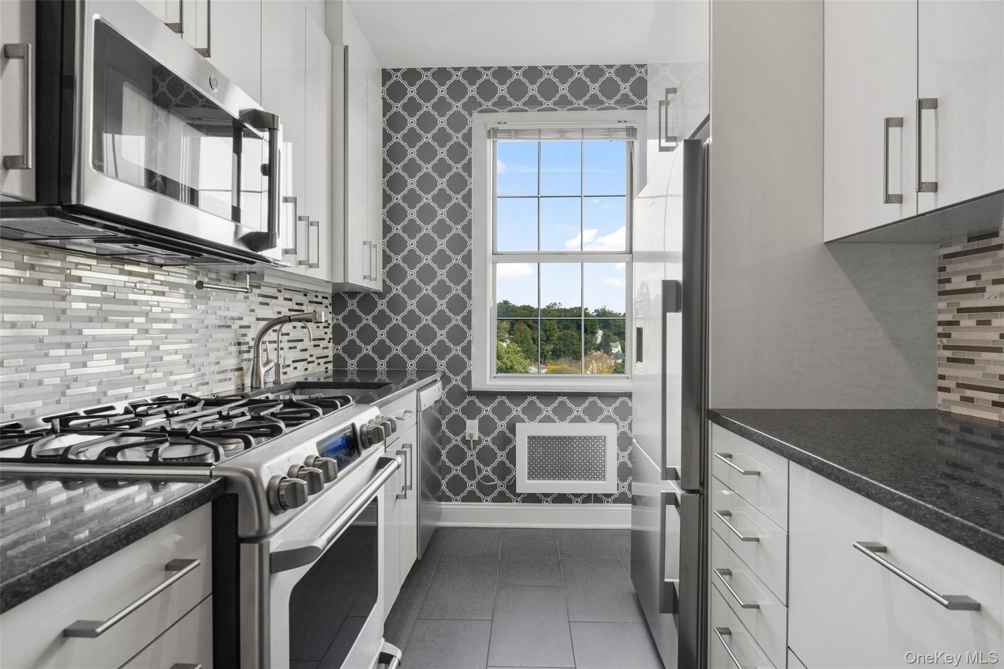 16 N Chatsworth Avenue, Unit 712 photo 10