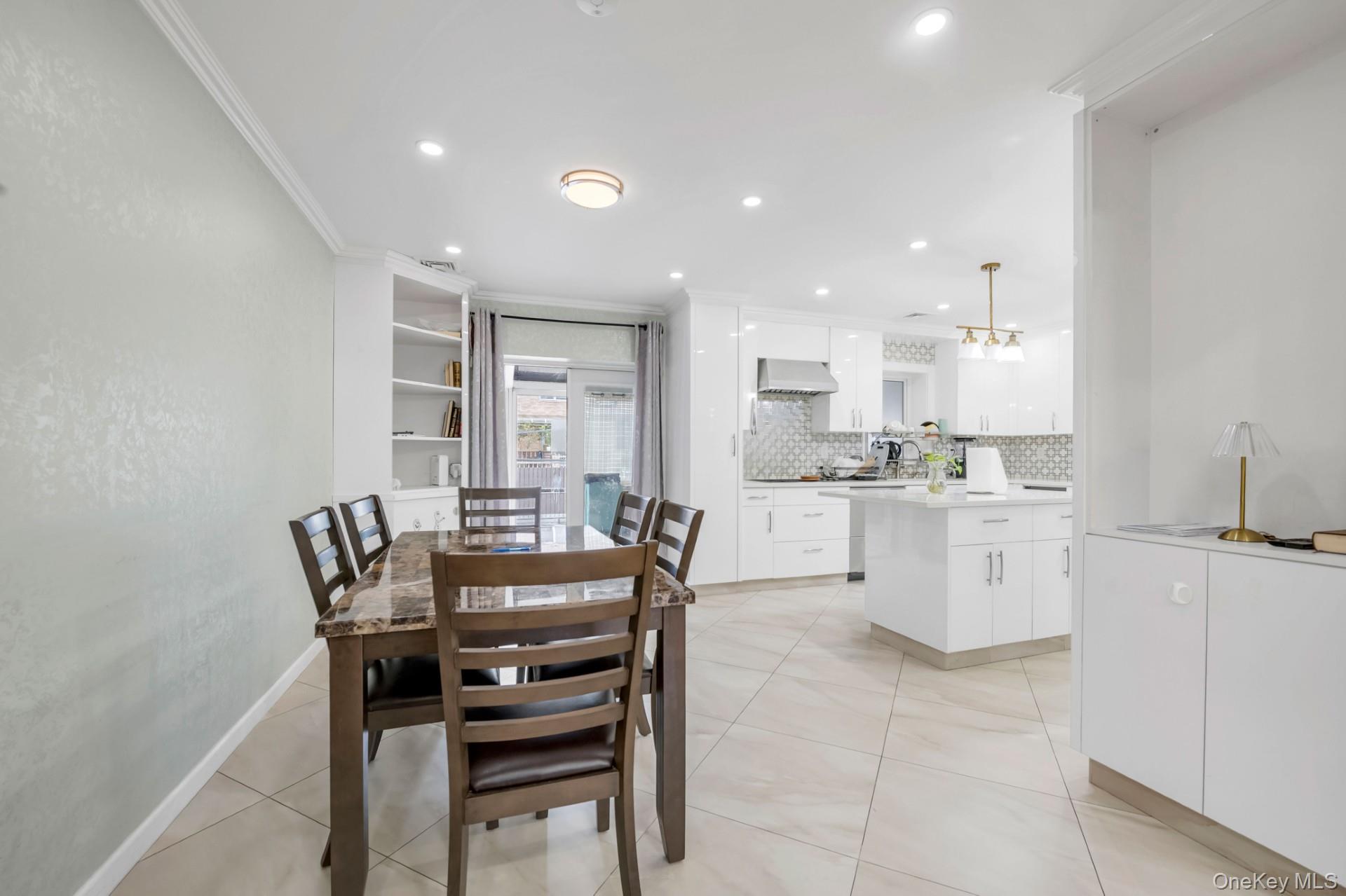 110-32 62 Drive – For Sale photo 5