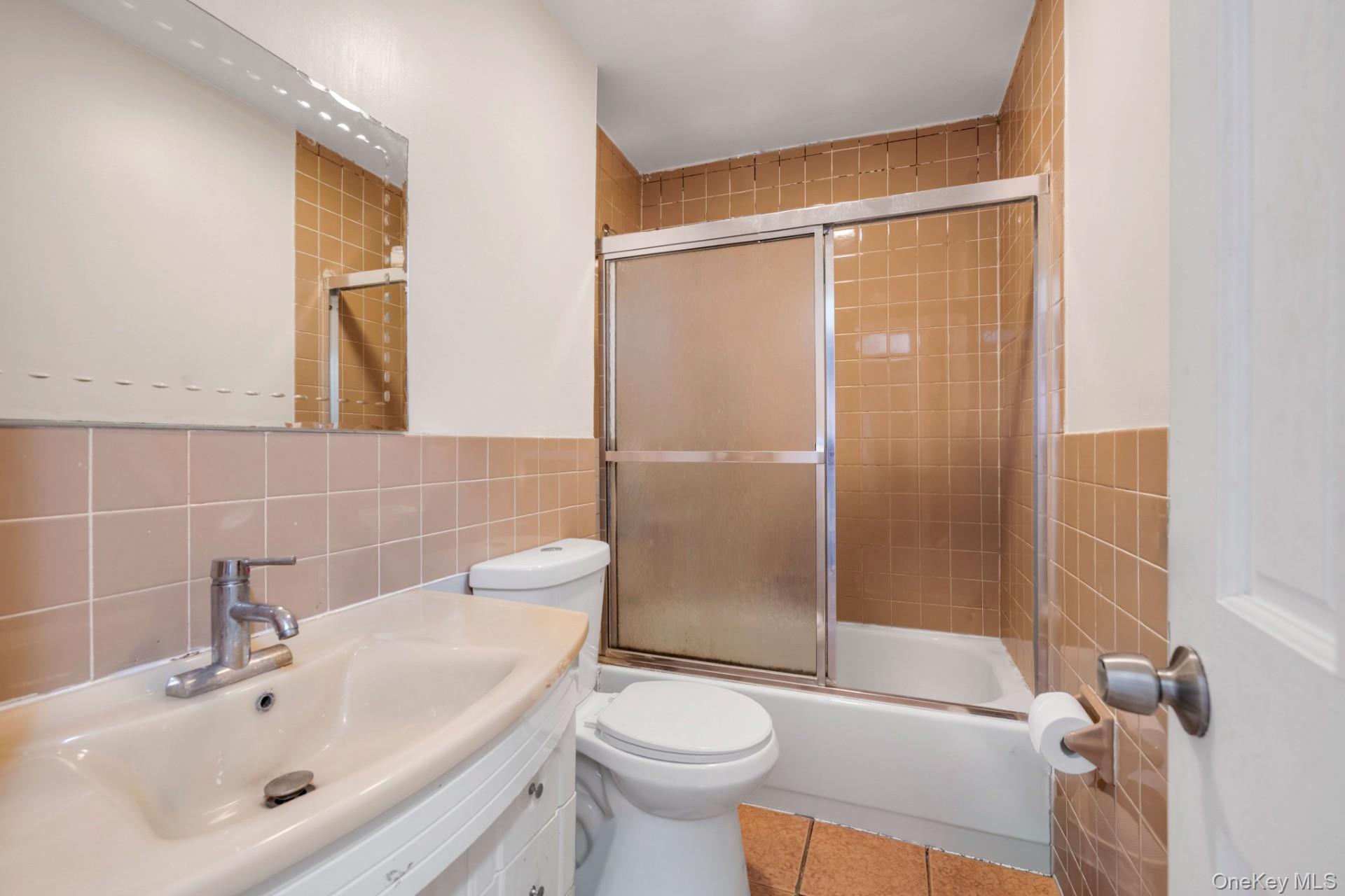 110-32 62 Drive – For Sale photo 10