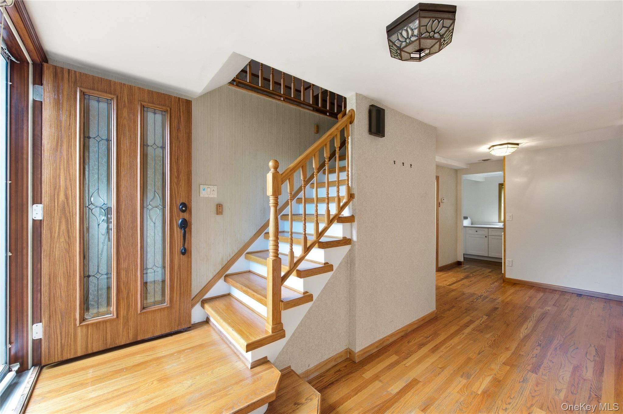 2554 Linden Lane – For Sale photo 3