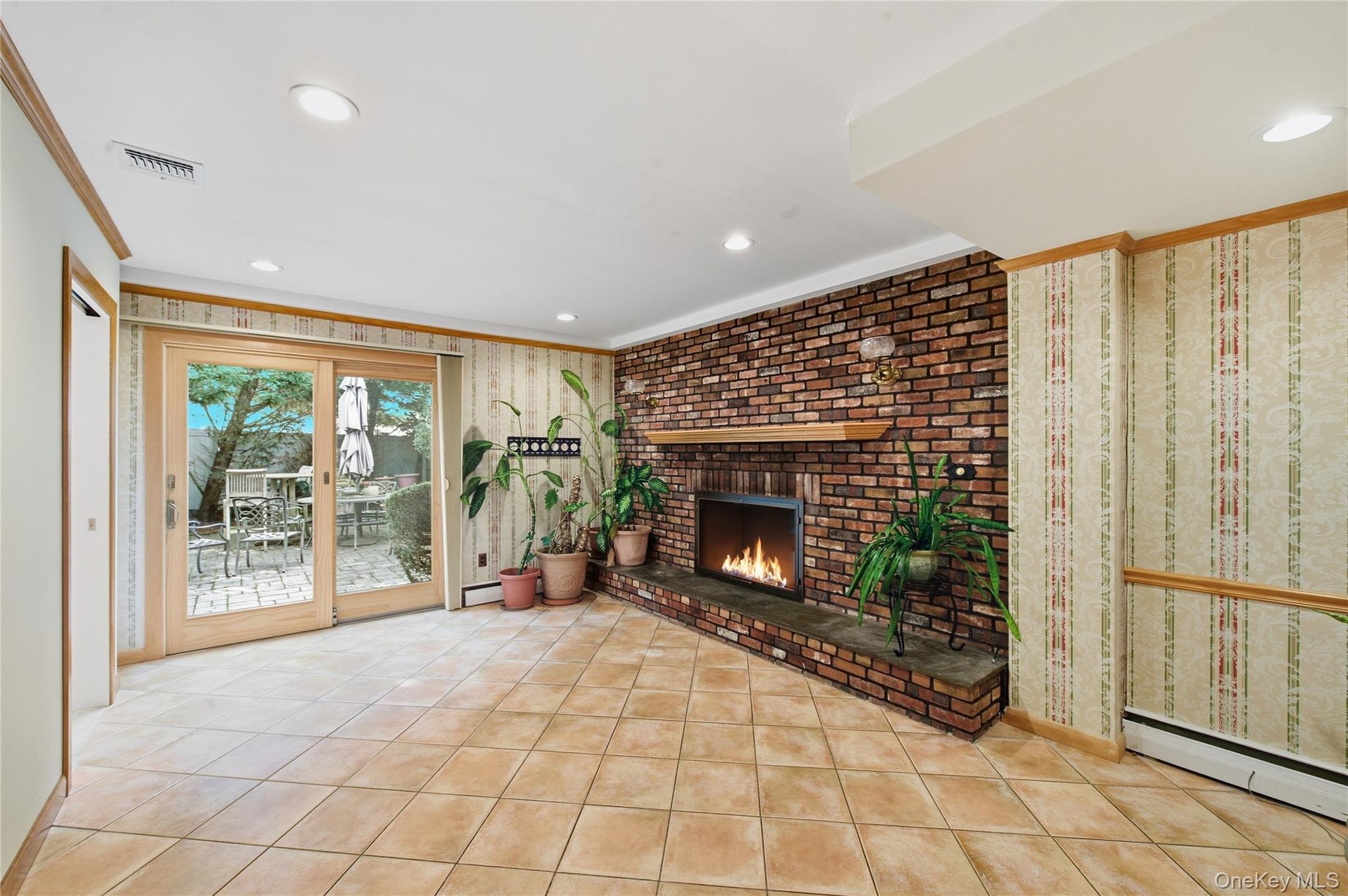 2554 Linden Lane – For Sale photo 8